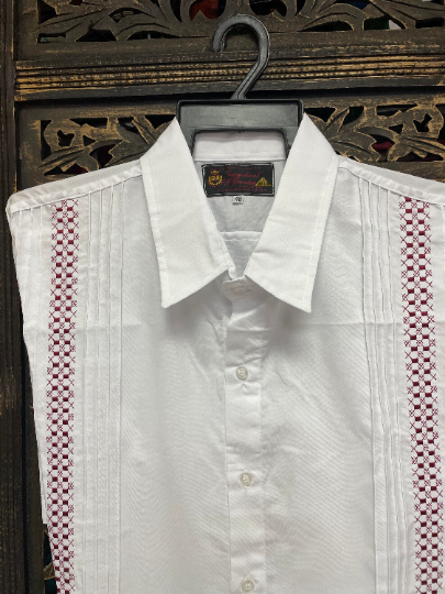 Men's Guayaberas Sleek Design