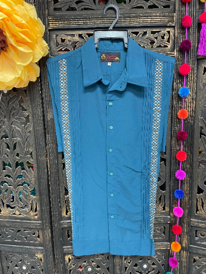 Men's Guayaberas Sleek Design