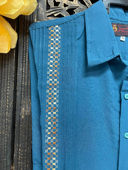 Image of Men's Guayaberas Sleek Design