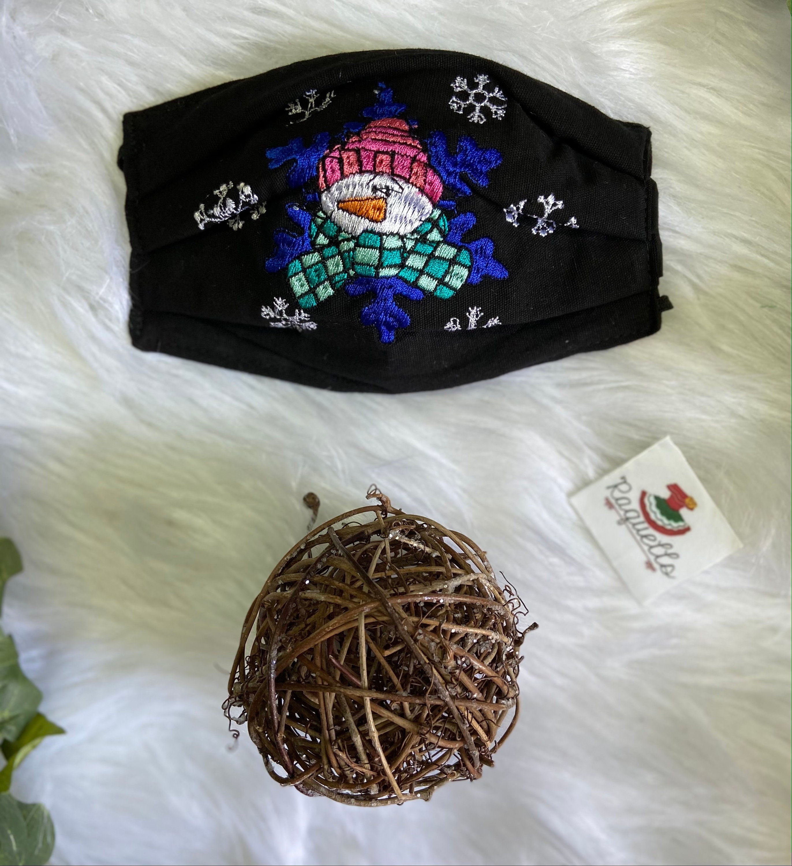 CHRISTMAS - Embroidered Face Mask with sewn-in Filter