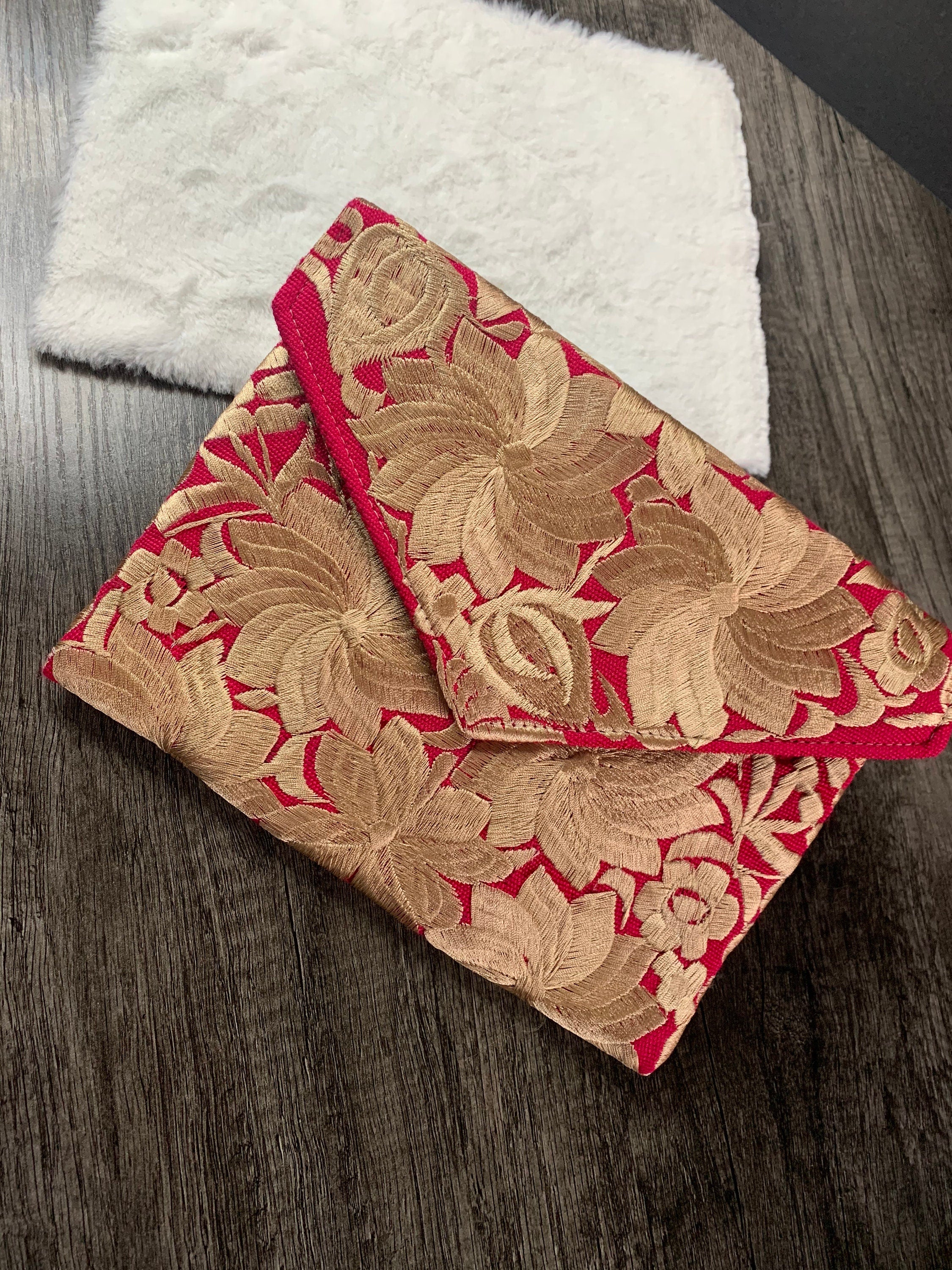 Image of Elegant Embroidered Clutch Bag - Artisanal Embroidered Clutch Bag and Crossbody