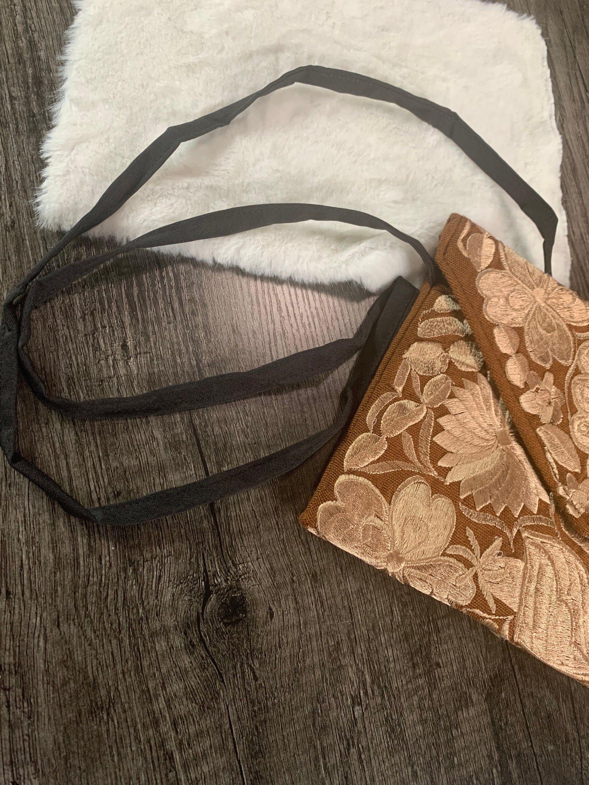 Image of Elegant Embroidered Clutch Bag - Artisanal Embroidered Clutch Bag and Crossbody