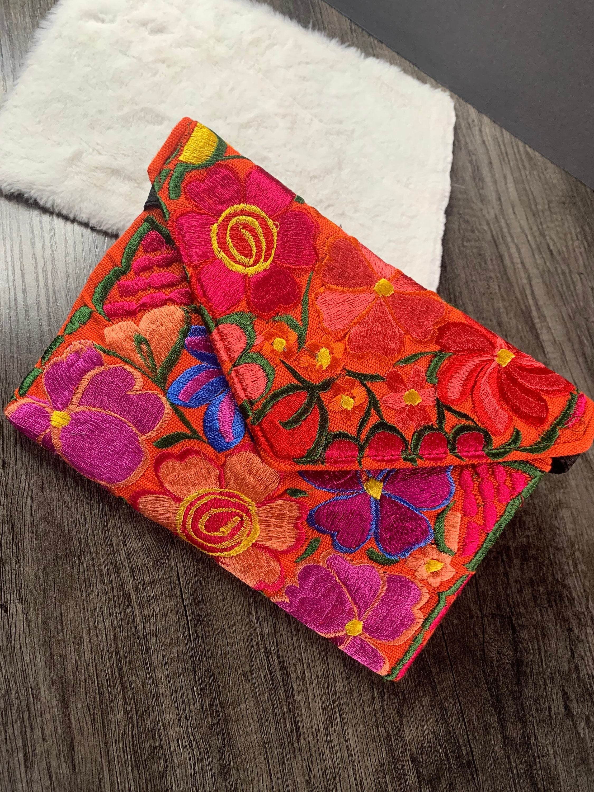 Image of Elegant Embroidered Clutch Bag - Artisanal Embroidered Clutch Bag and Crossbody