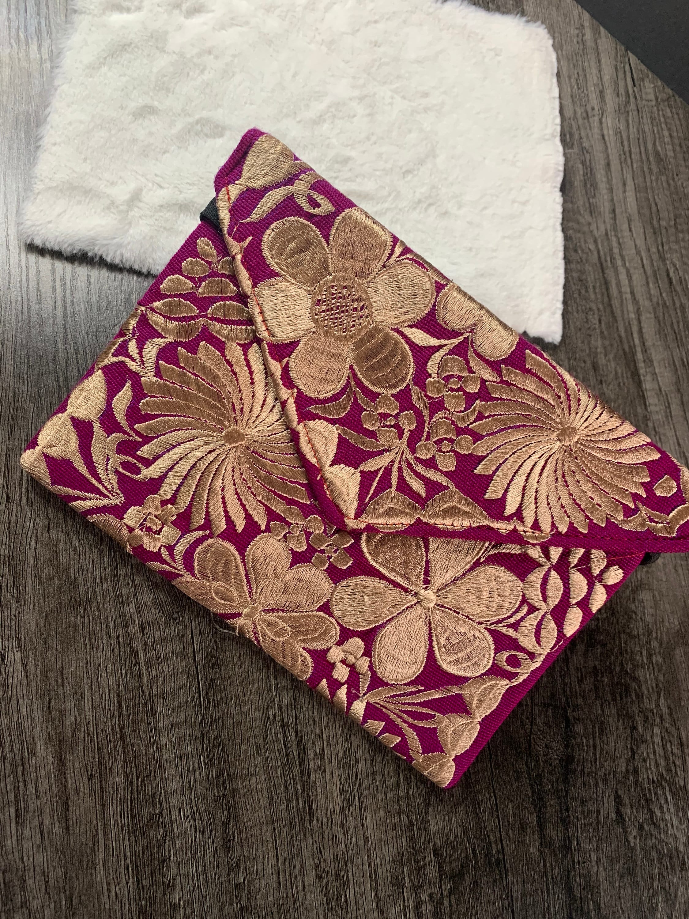 Image of Elegant Embroidered Clutch Bag - Artisanal Embroidered Clutch Bag and Crossbody