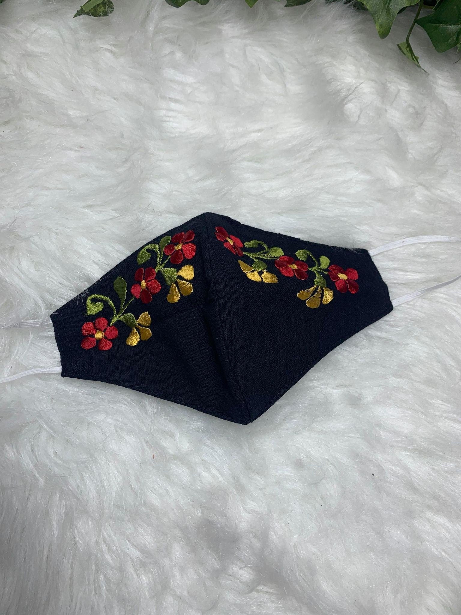 Mexican Simple Embroidered Face Mask - Handmade Artisanal Face Masks