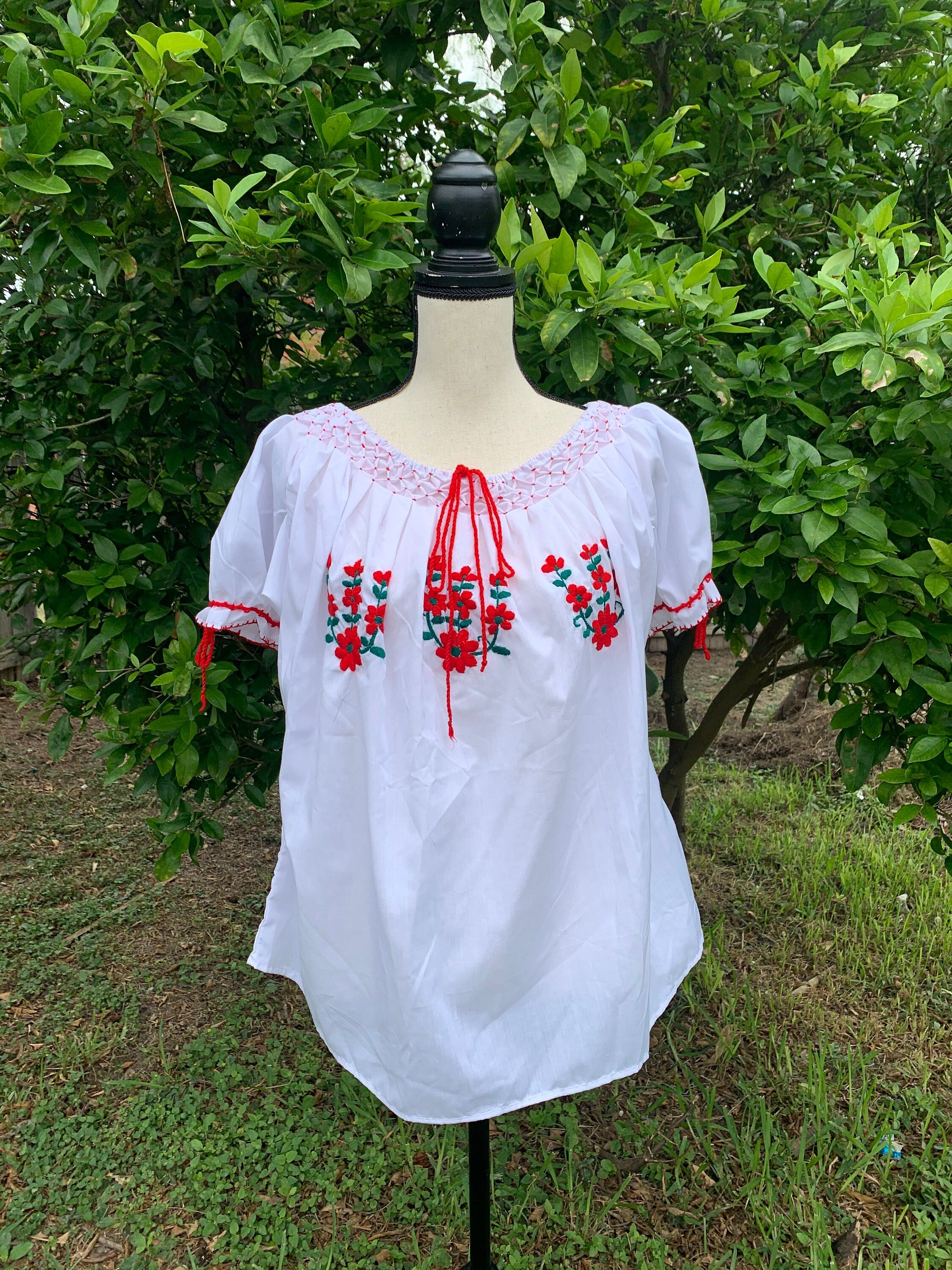 Hand Embroidered Artisanal Blouse - Mexican Blouse - Fiesta Blouse - S/M