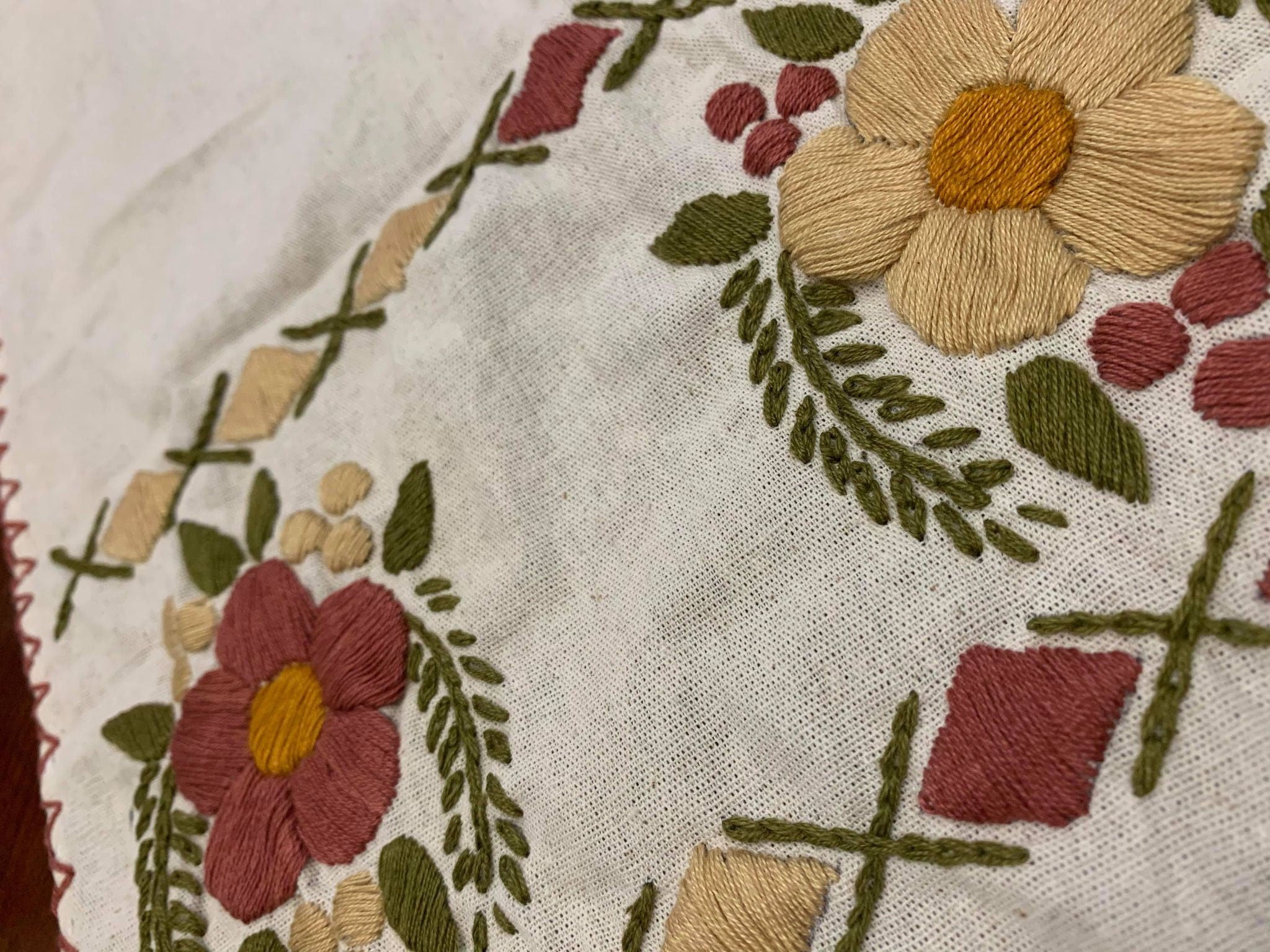 Artisanal Handmade Table Runner - Mexican Table Runner - Artisan Made Table Runners