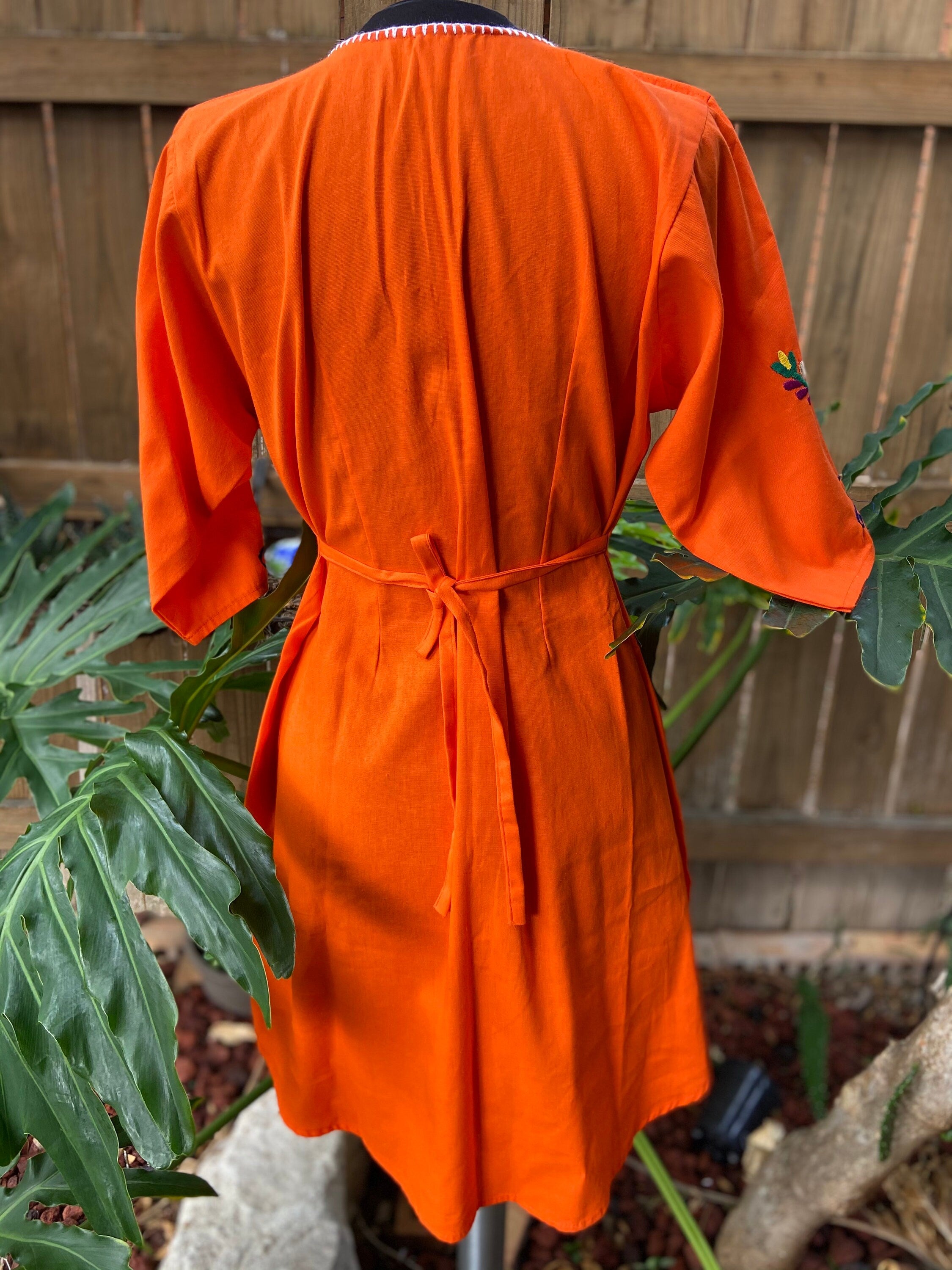 Beautiful Mexican Embroidered Dress - Size Medium - Authentic Style