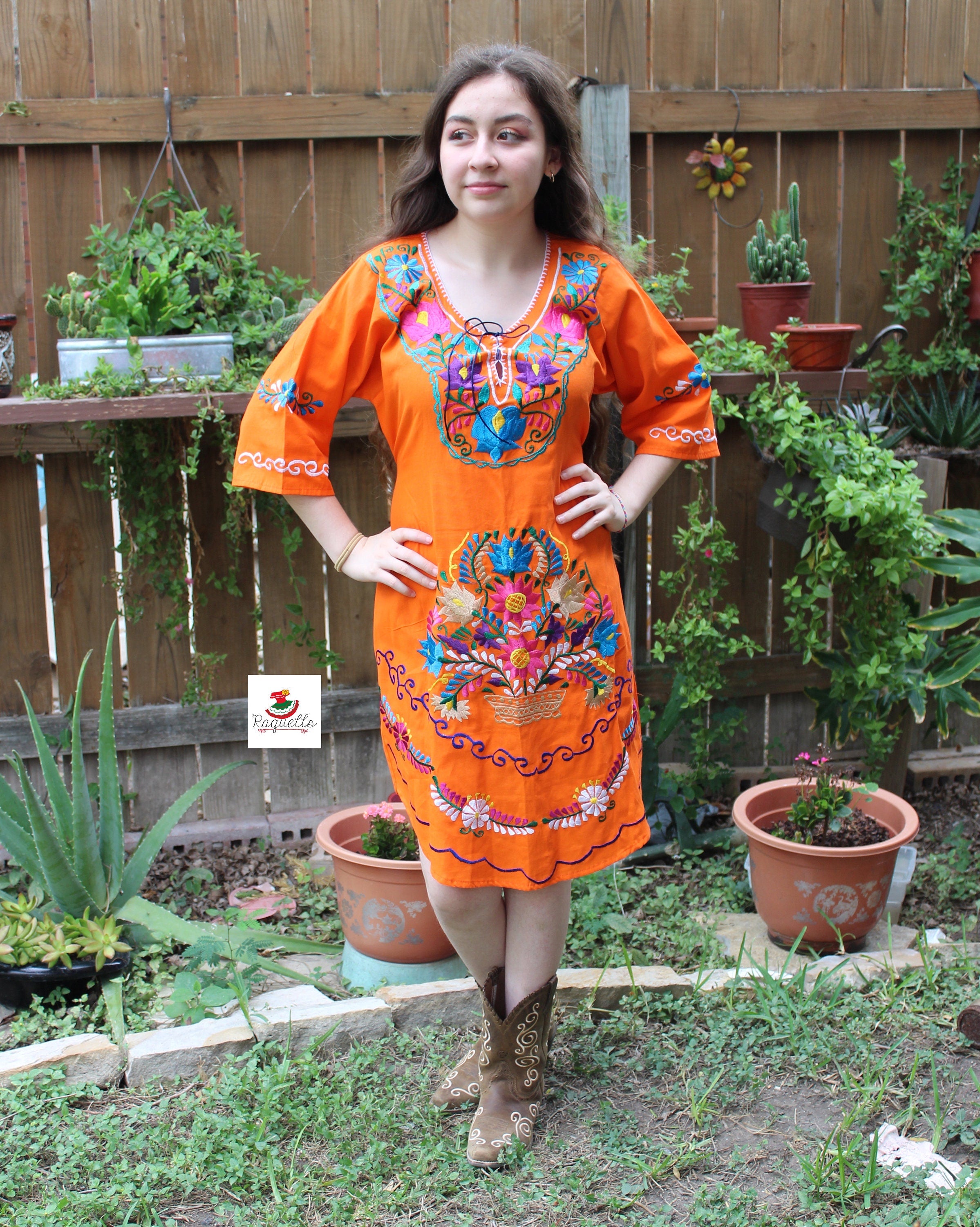 Beautiful Mexican Embroidered Dress - Size Medium - Authentic Style