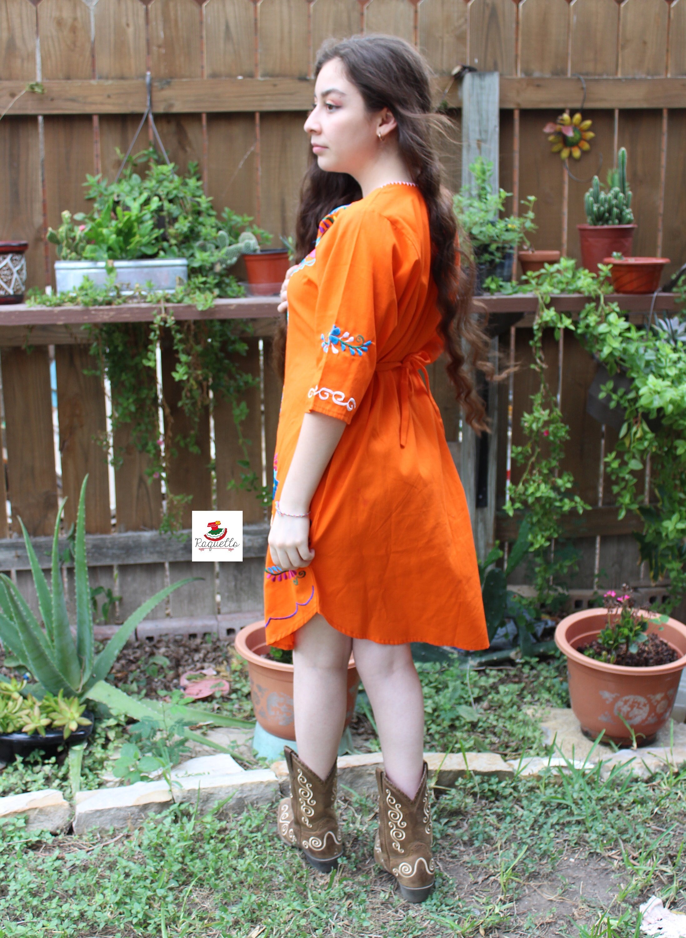 Beautiful Mexican Embroidered Dress - Size Medium - Authentic Style