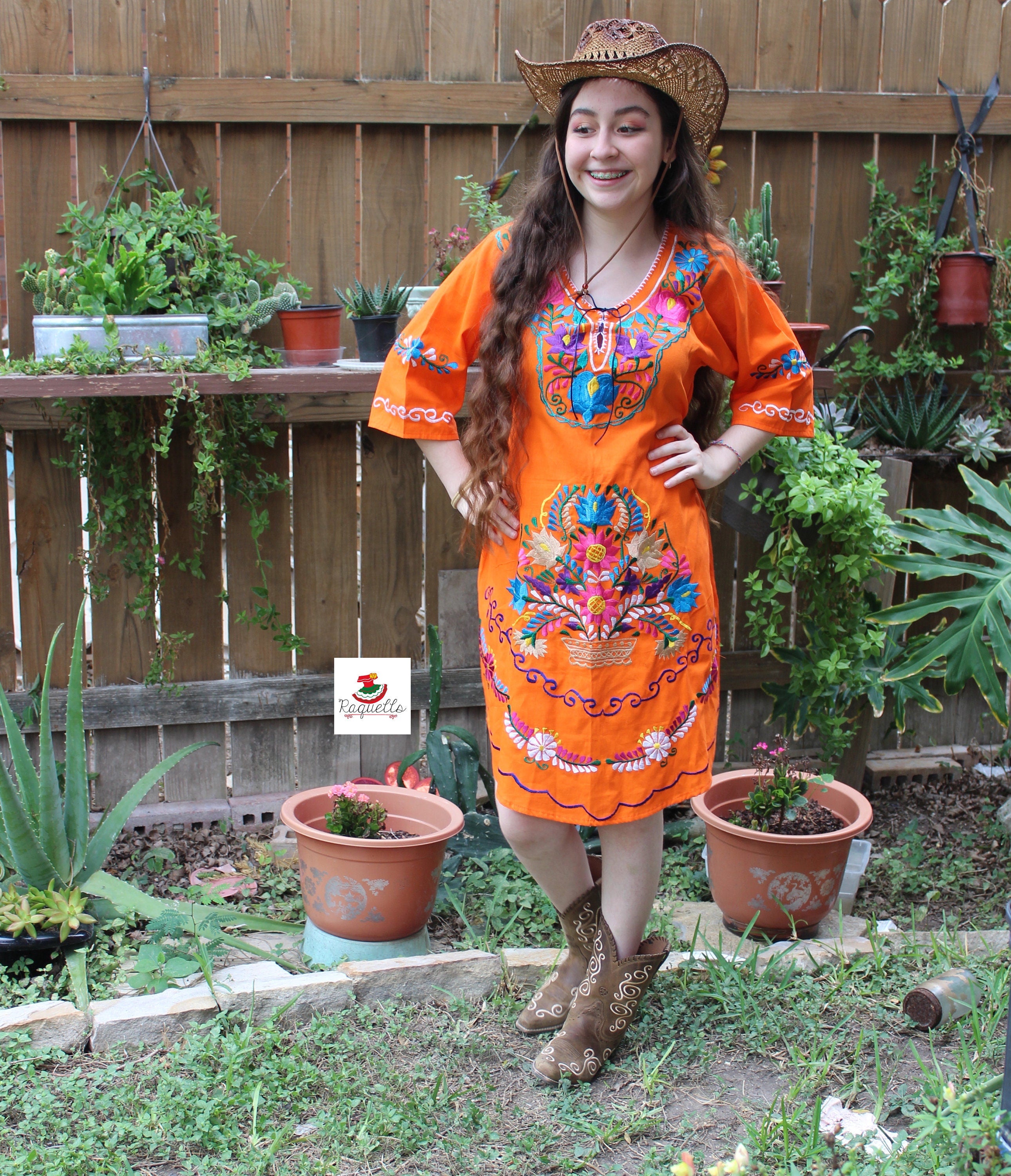 Beautiful Mexican Embroidered Dress - Size Medium - Authentic Style