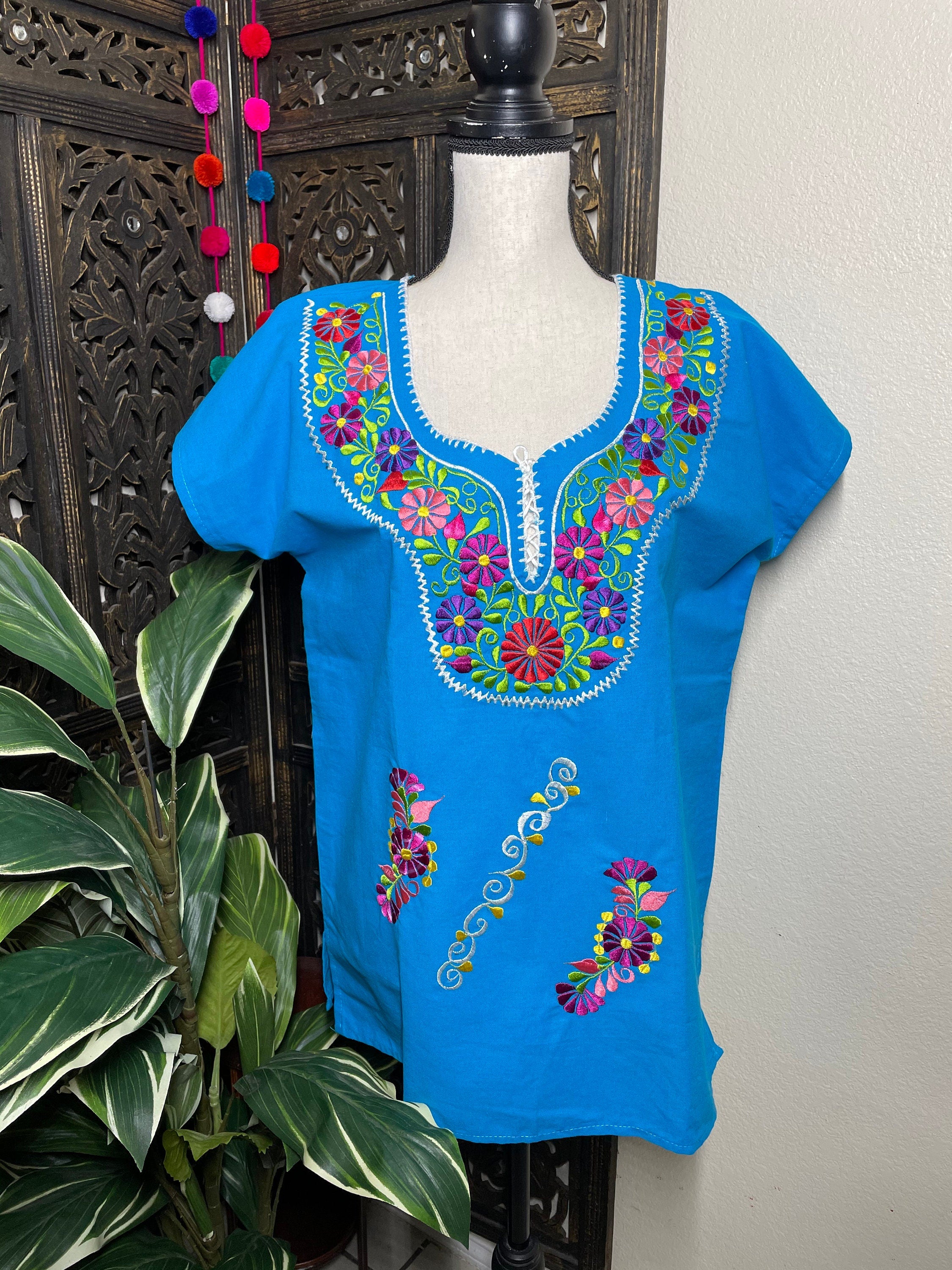 Beautiful Embroidered Handmade Blouse - Mexican Floral Artisan Blouse