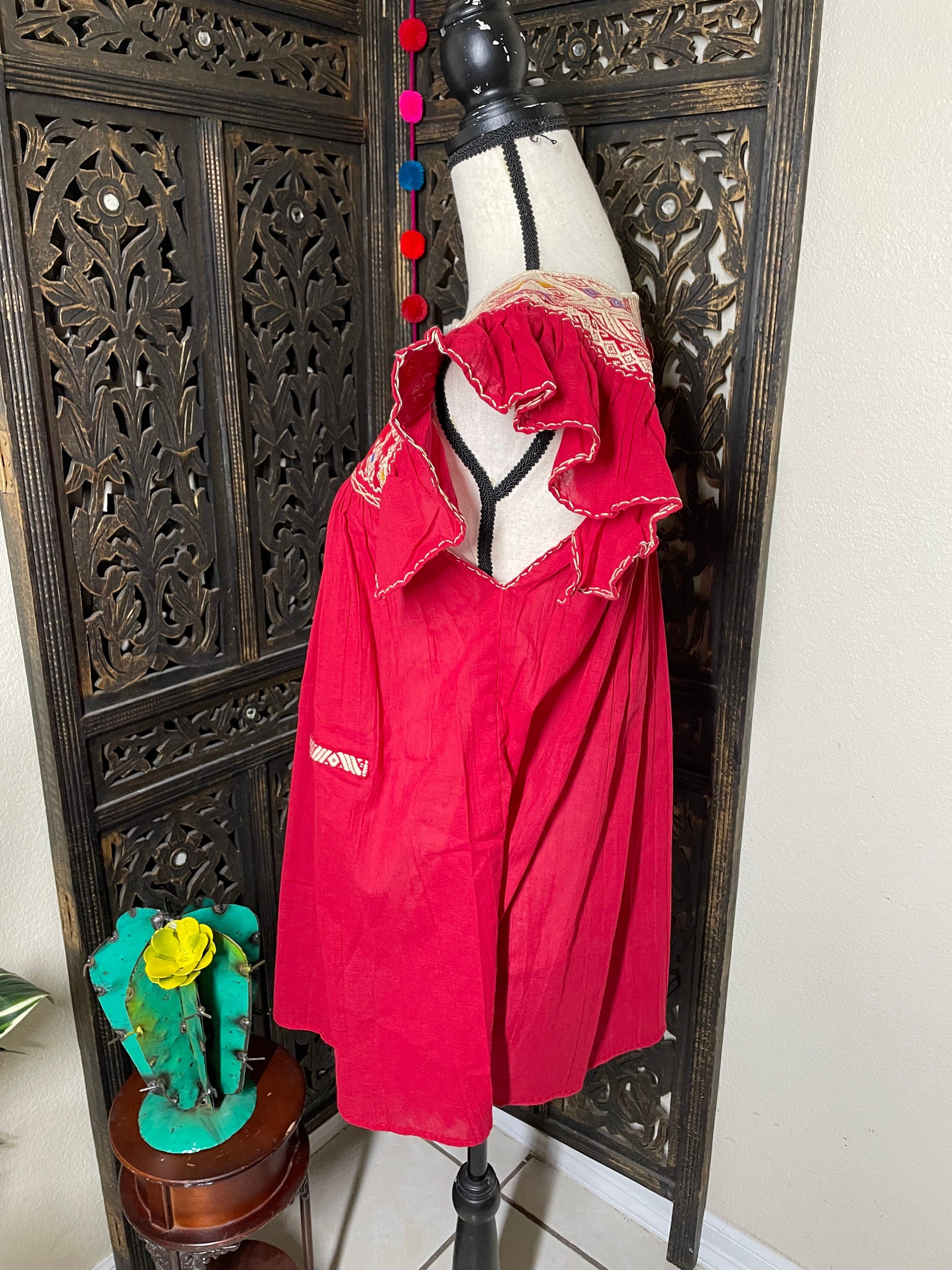 Image of Precious Embroidered Blouse made in Puebla, Mexico - Hand Embroidered Beautiful Blouse