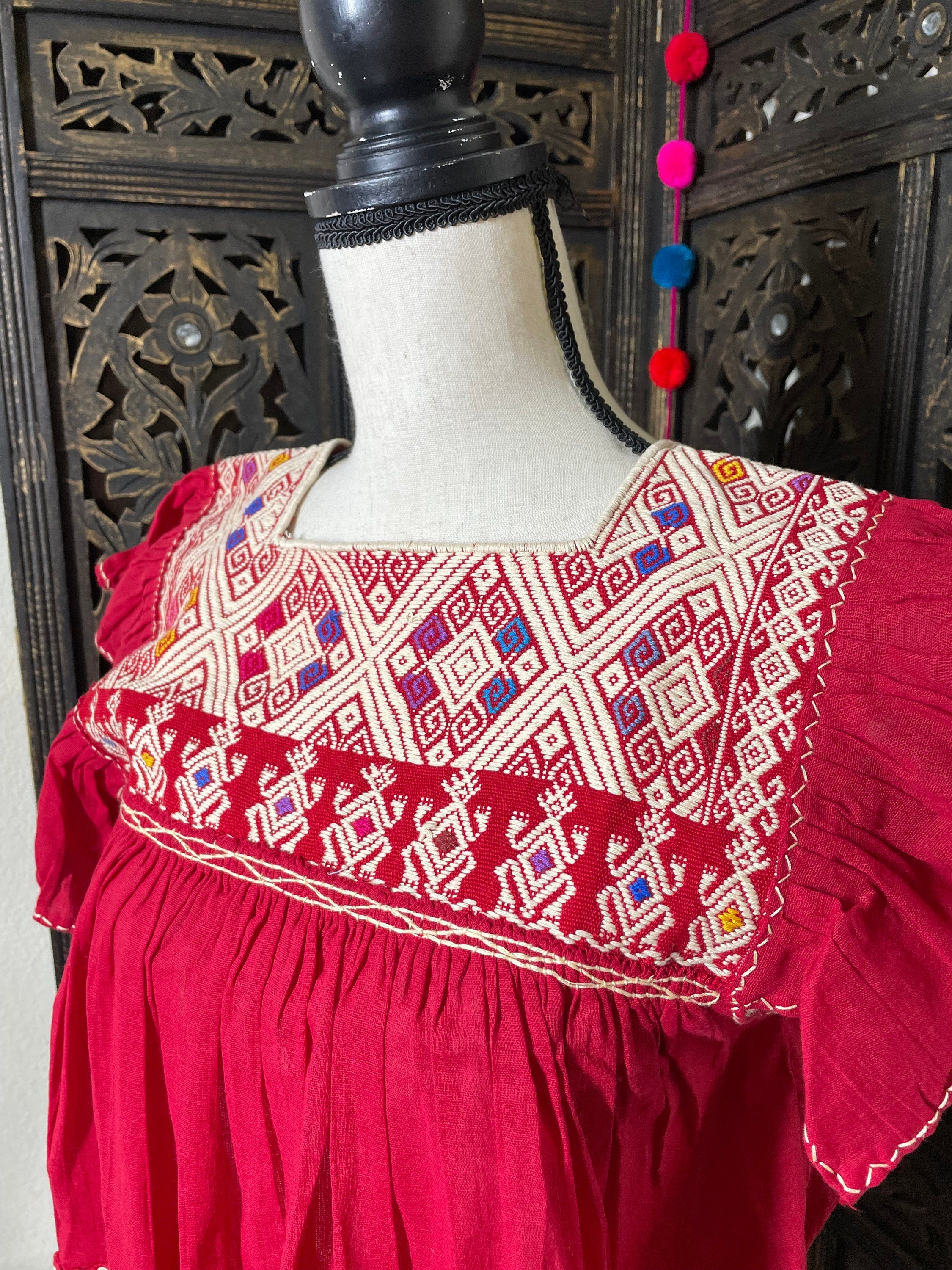 Image of Precious Embroidered Blouse made in Puebla, Mexico - Hand Embroidered Beautiful Blouse