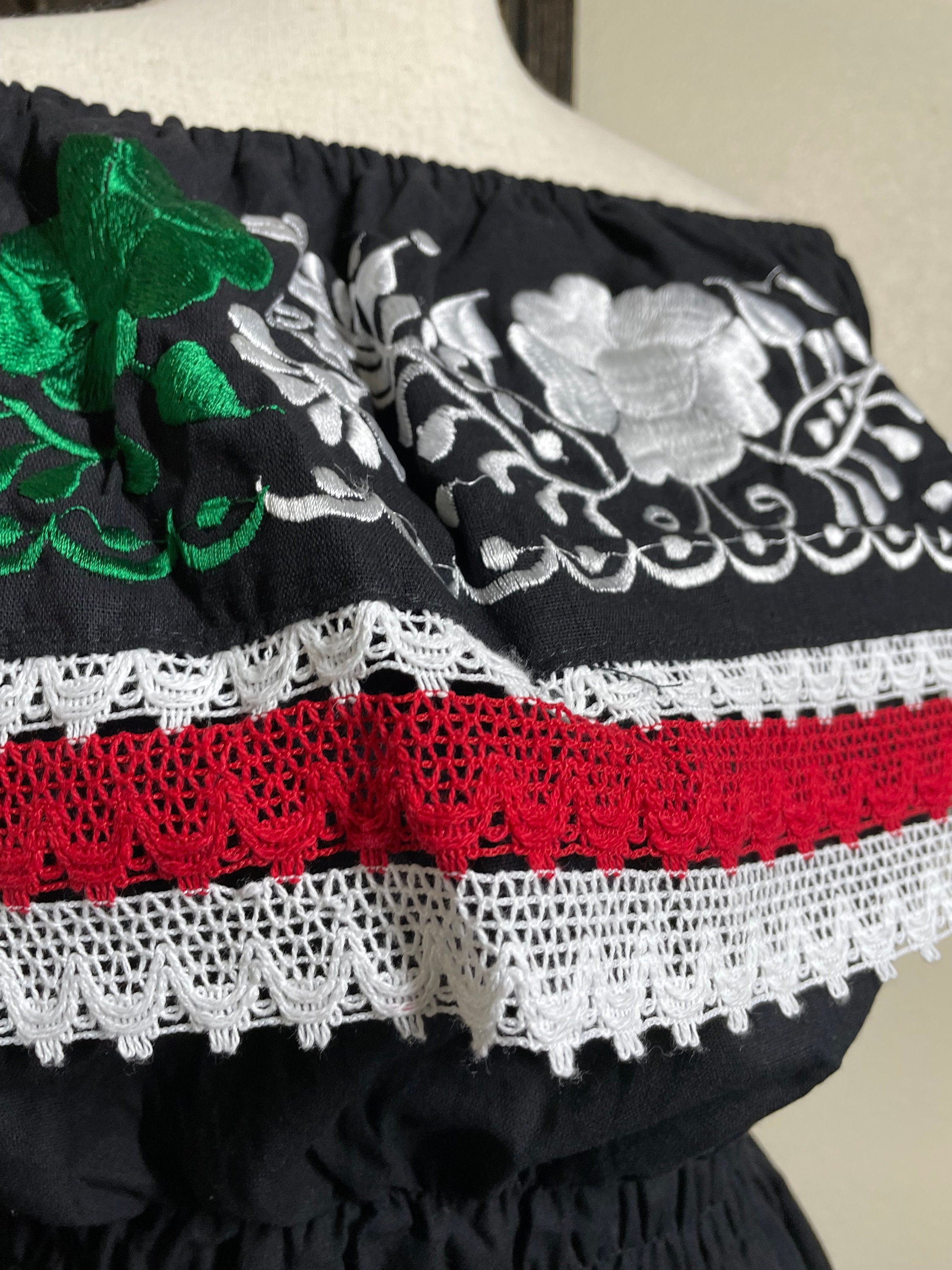 Gorgeous Mexican Embroidered Dress - Handmade Artisanal Dress - Hand Embroidered Dress - Medium