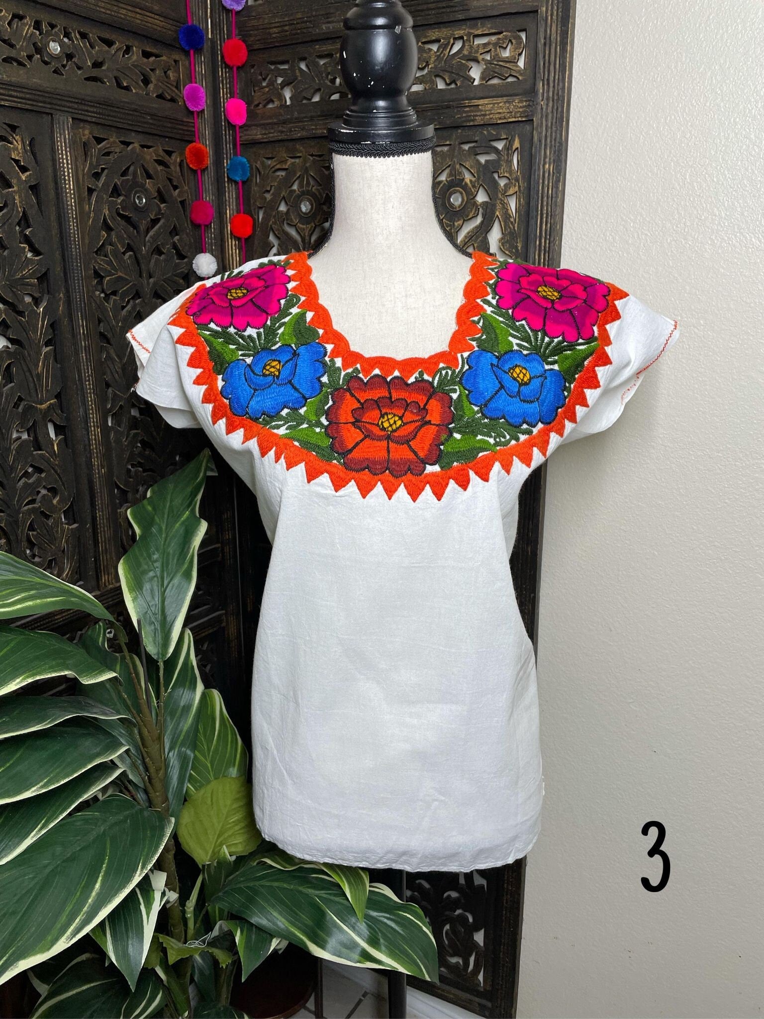 Artisanal Blouse w/Gorgeous Embroidery from Chiapas, Mexico