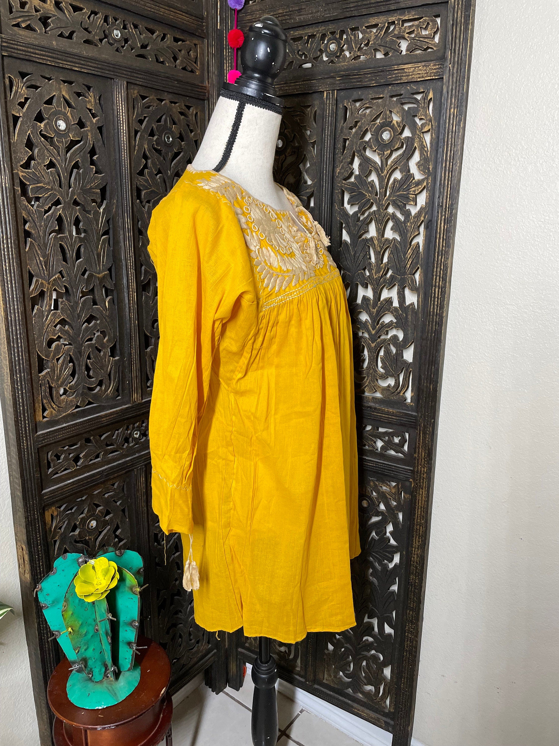 Nice and Gorgeous Gauze Blouse w/Gorgeous Embroidered Flower designs