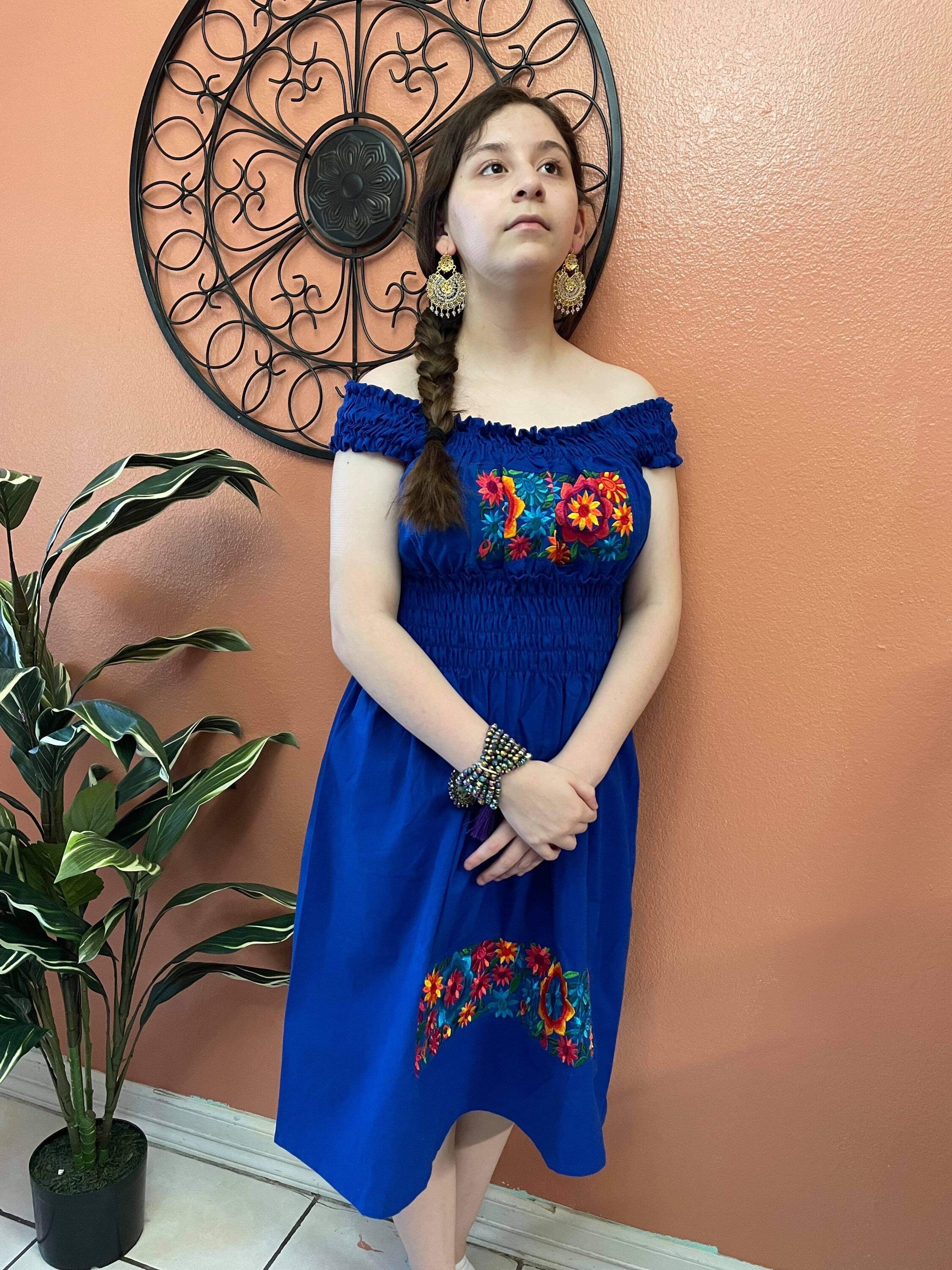 Trendy Artisanal Dress - Elastic Waist