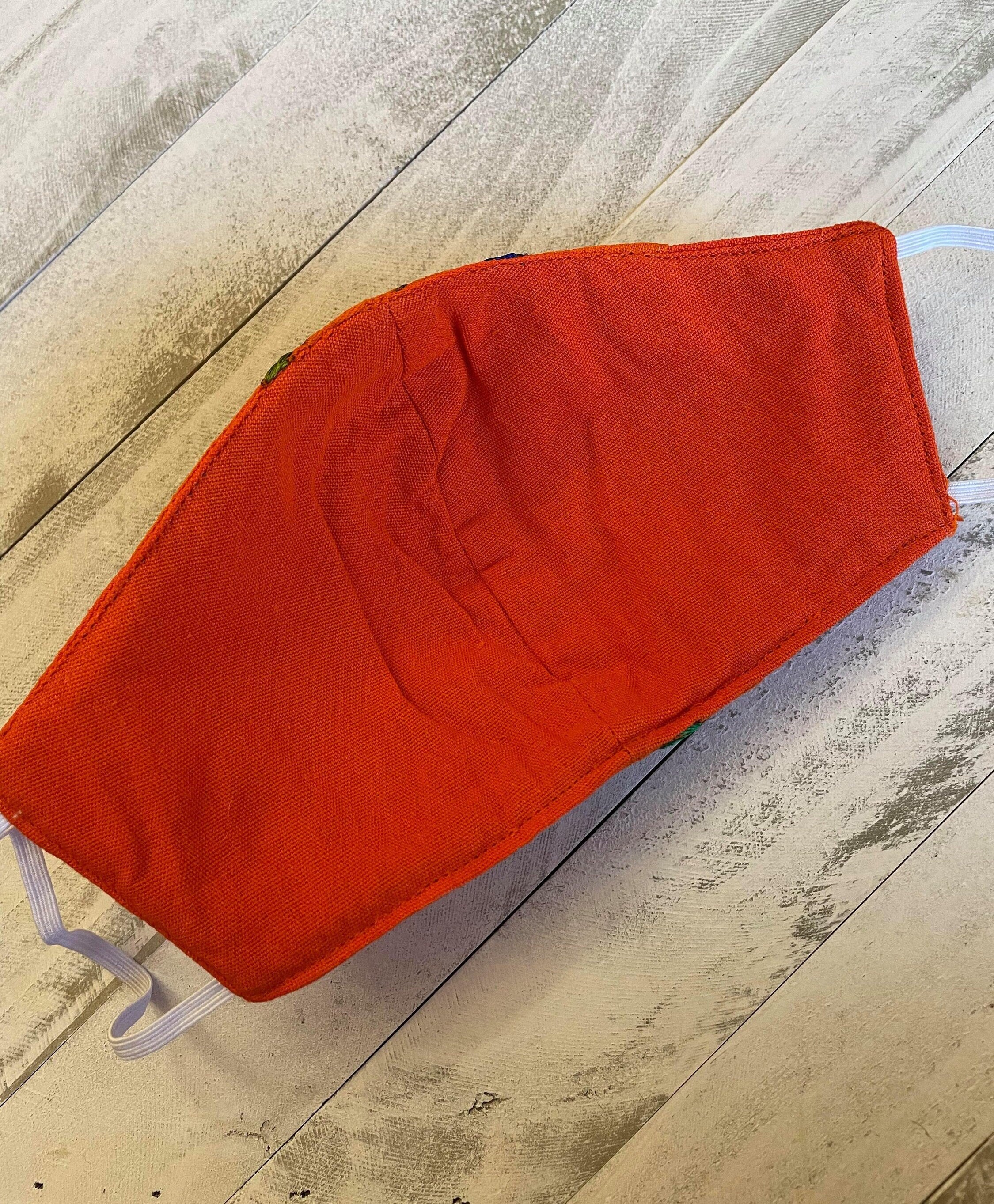 Mexican Simple Embroidered Face Mask - Handmade Artisanal Face Masks