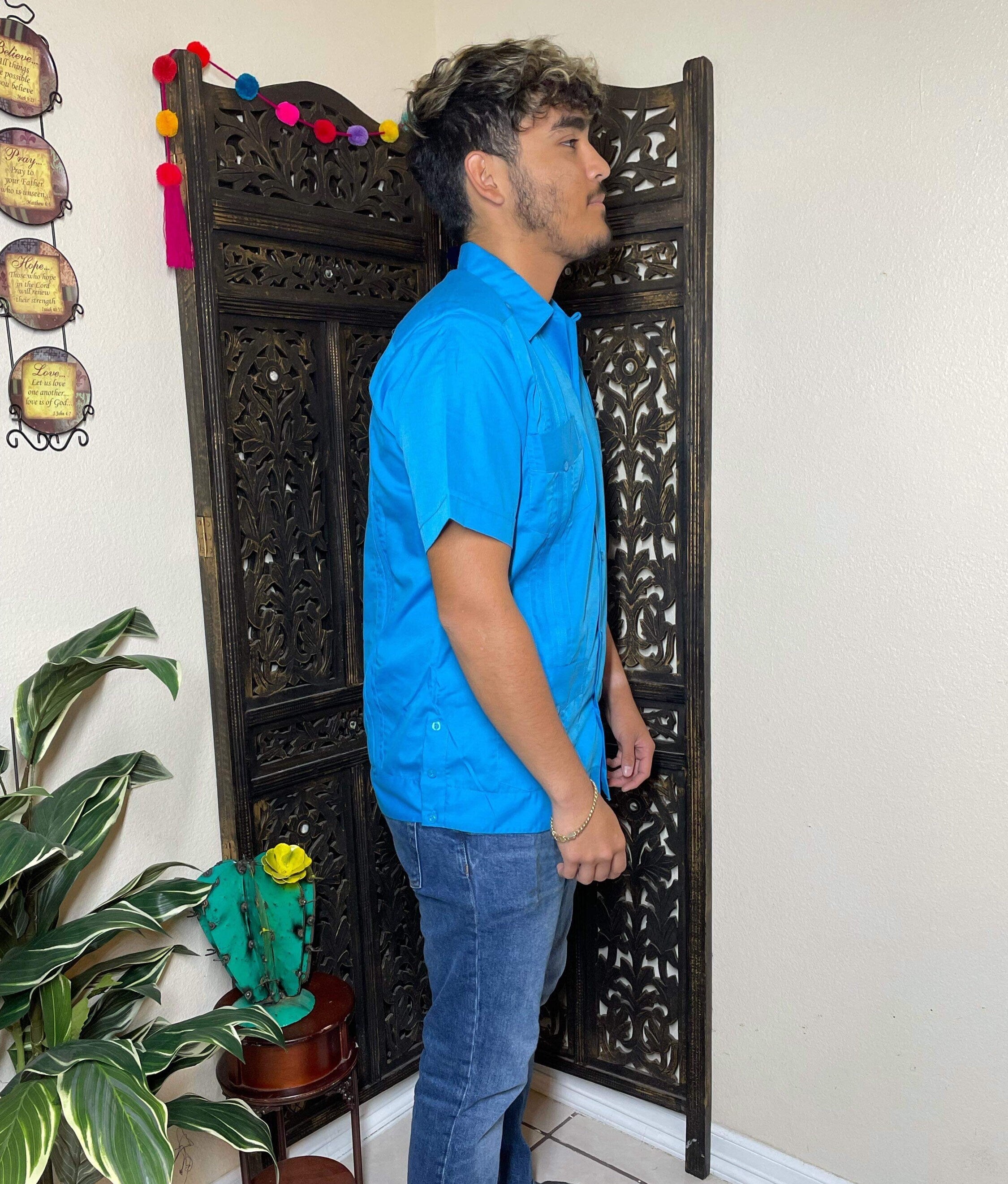 Authentic & Traditional Men’s Guayabera - Made in Yucatán, Mexico - Made by our Mexican Partners