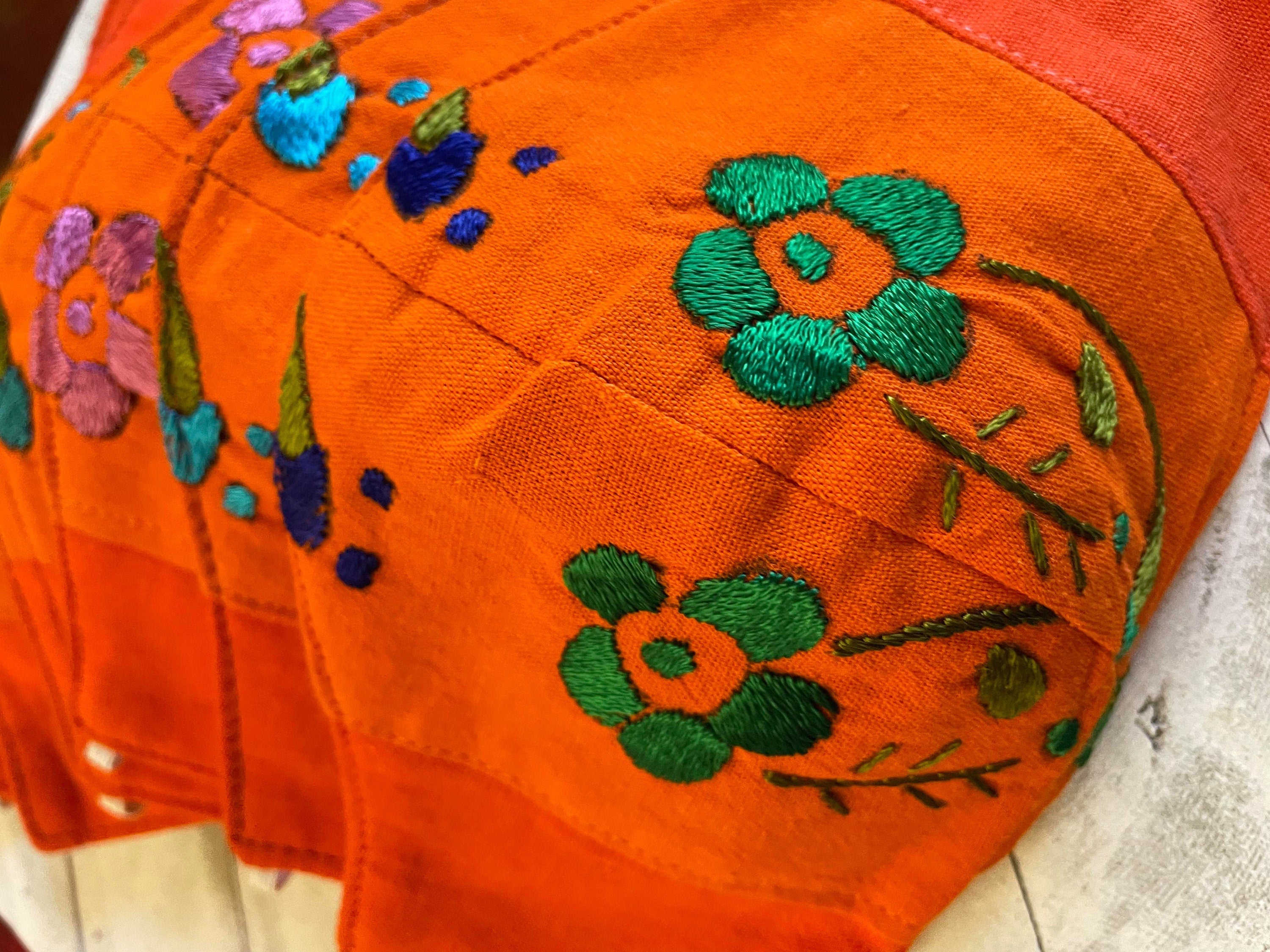 Mexican Simple Embroidered Face Mask - Handmade Artisanal Face Masks