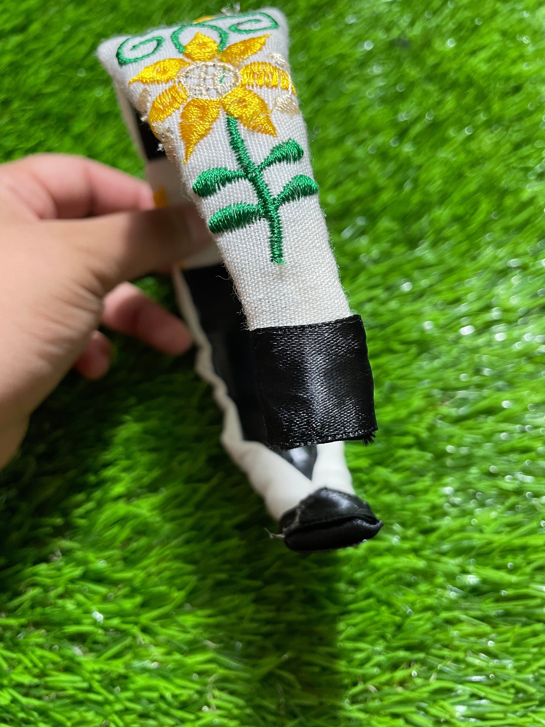 Image of Beautiful Embroidered Sunflower Floral Headbands - Handcrafted Headbands from Chiapas, Mexico - C