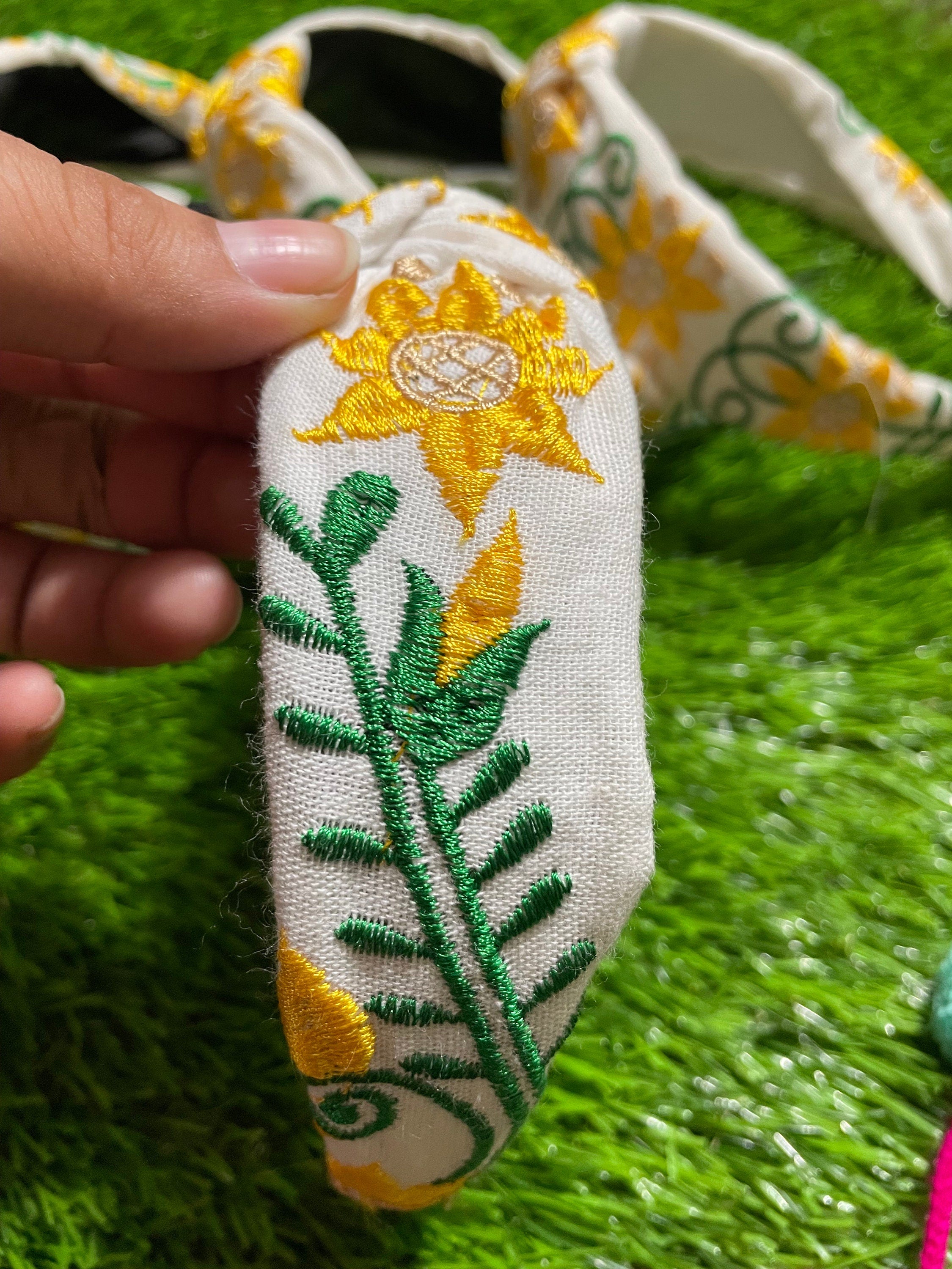 Image of Beautiful Embroidered Sunflower Floral Headbands - Handcrafted Headbands from Chiapas, Mexico - C