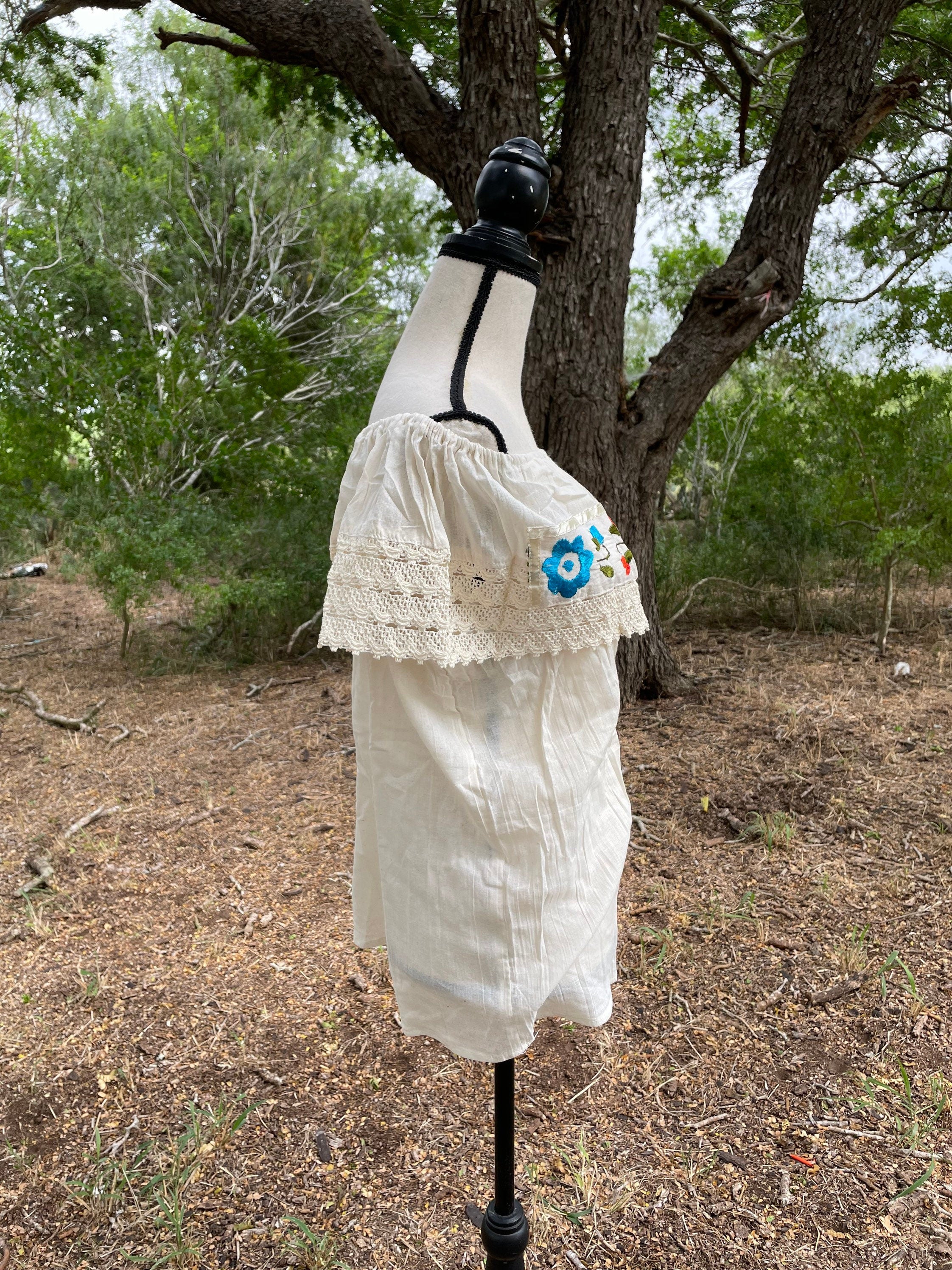 Image of Loose Fit Mexican Embroidered Blouse - Handmade Artisanal Blouse - Floral Embroidery- Size S/M