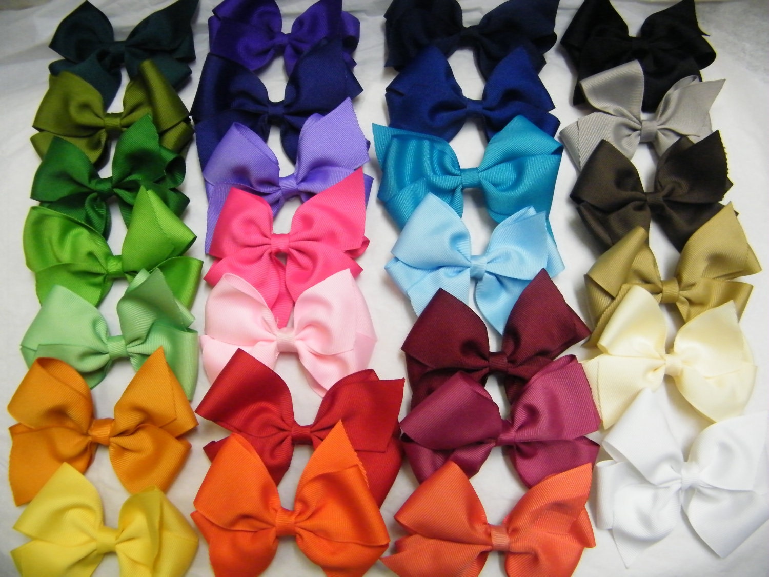 Image of Charming Set of 18 - 4 inch Hair Bows - Adorable Accessories for all ages, Everyone can use these beautiful Hair Bows