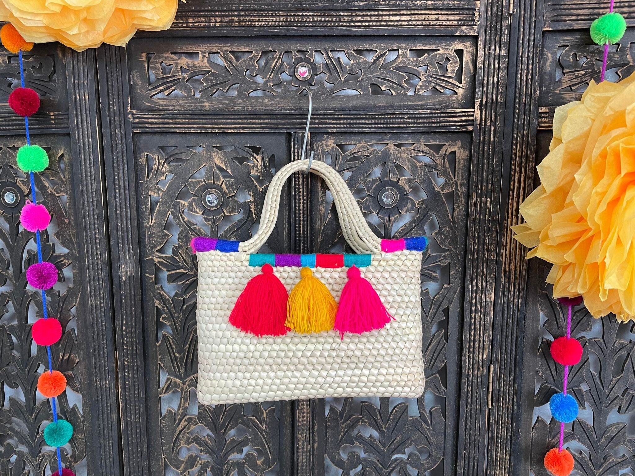 Image of Cute Handmade Tassel Wicker Purse - Handmade Mexican Wicker Purse - Small Purse