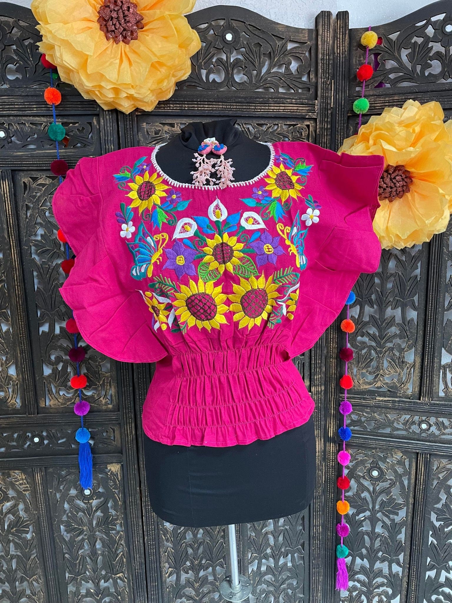 Beautiful Trendy Mexican Style Blouse - Artisan Made Embroidered Blouse - Floral Design Blouse