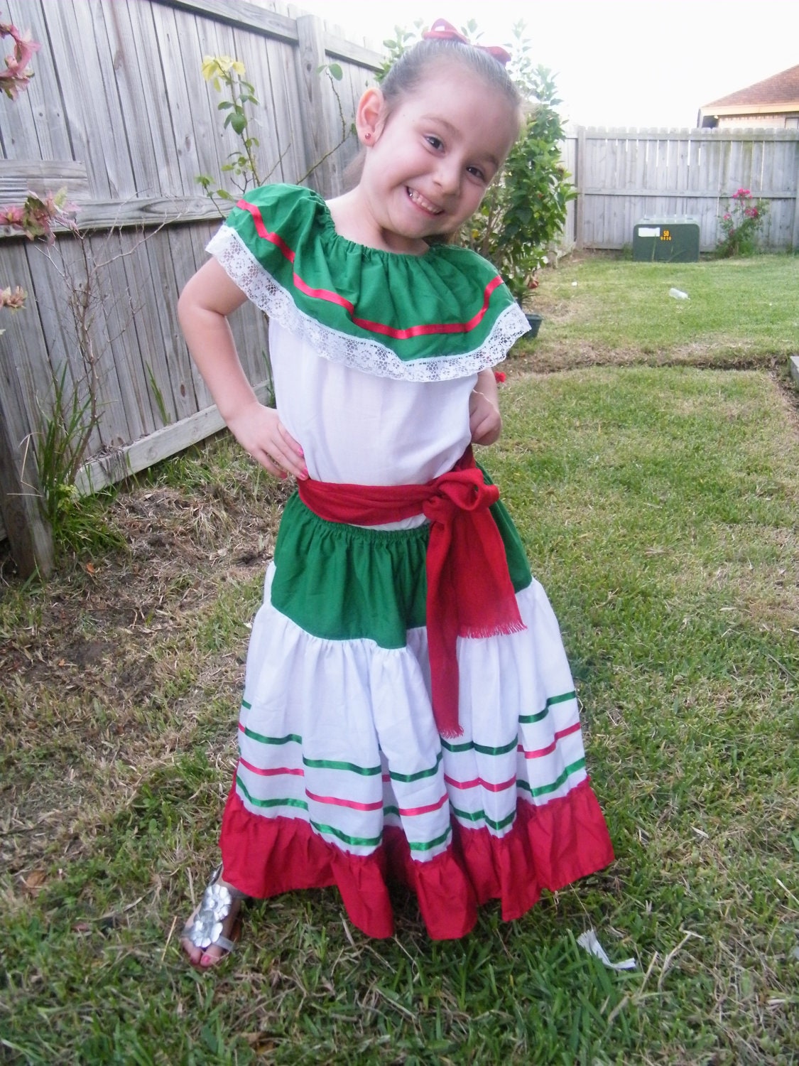 Image of 3 Piece Tri-Color Dance / Folk Outfit