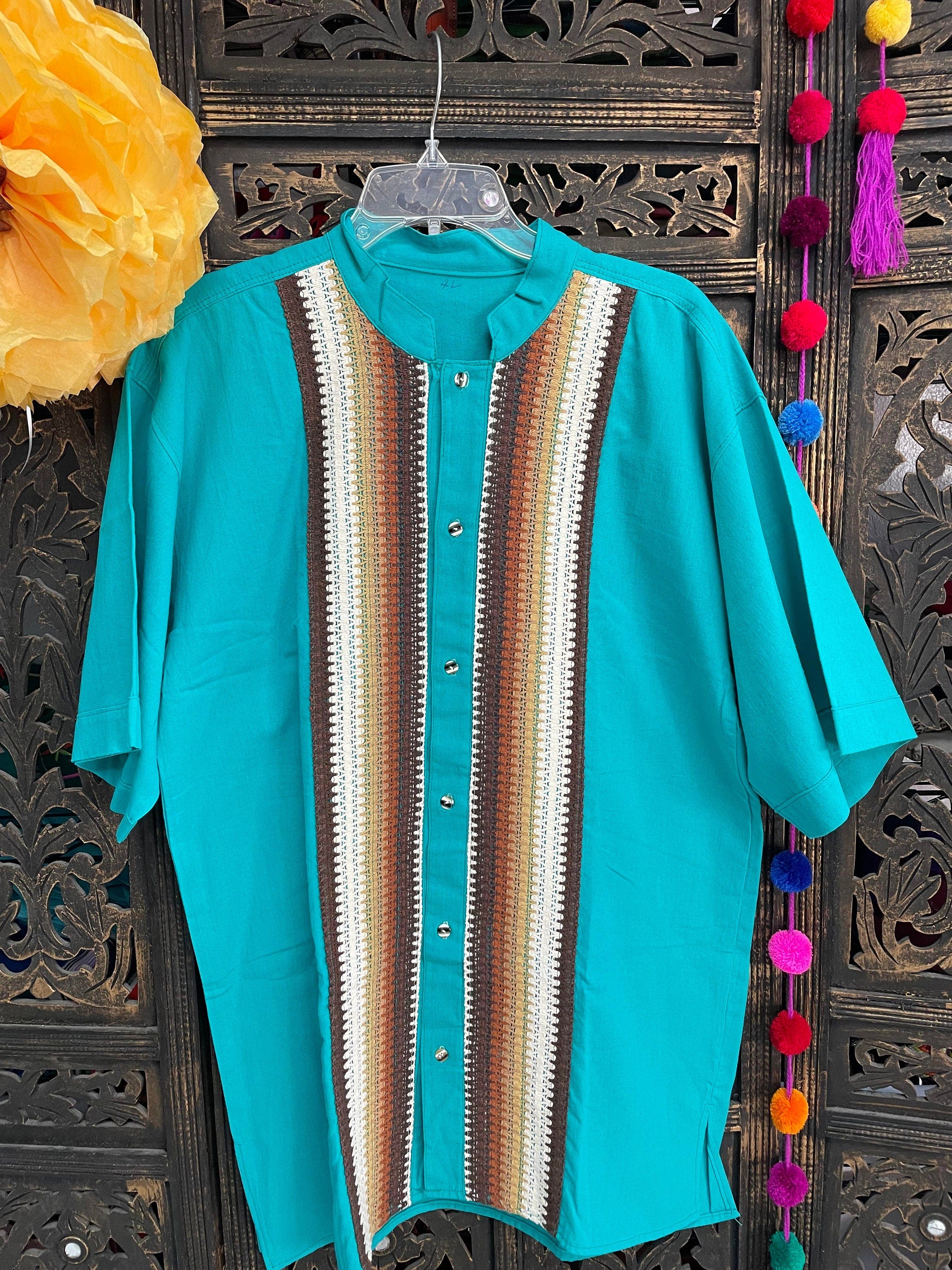 Image of Authentic & Traditional Men’s Guayabera - Made in Yucatán, Mexico - Made by our Mexican Partners