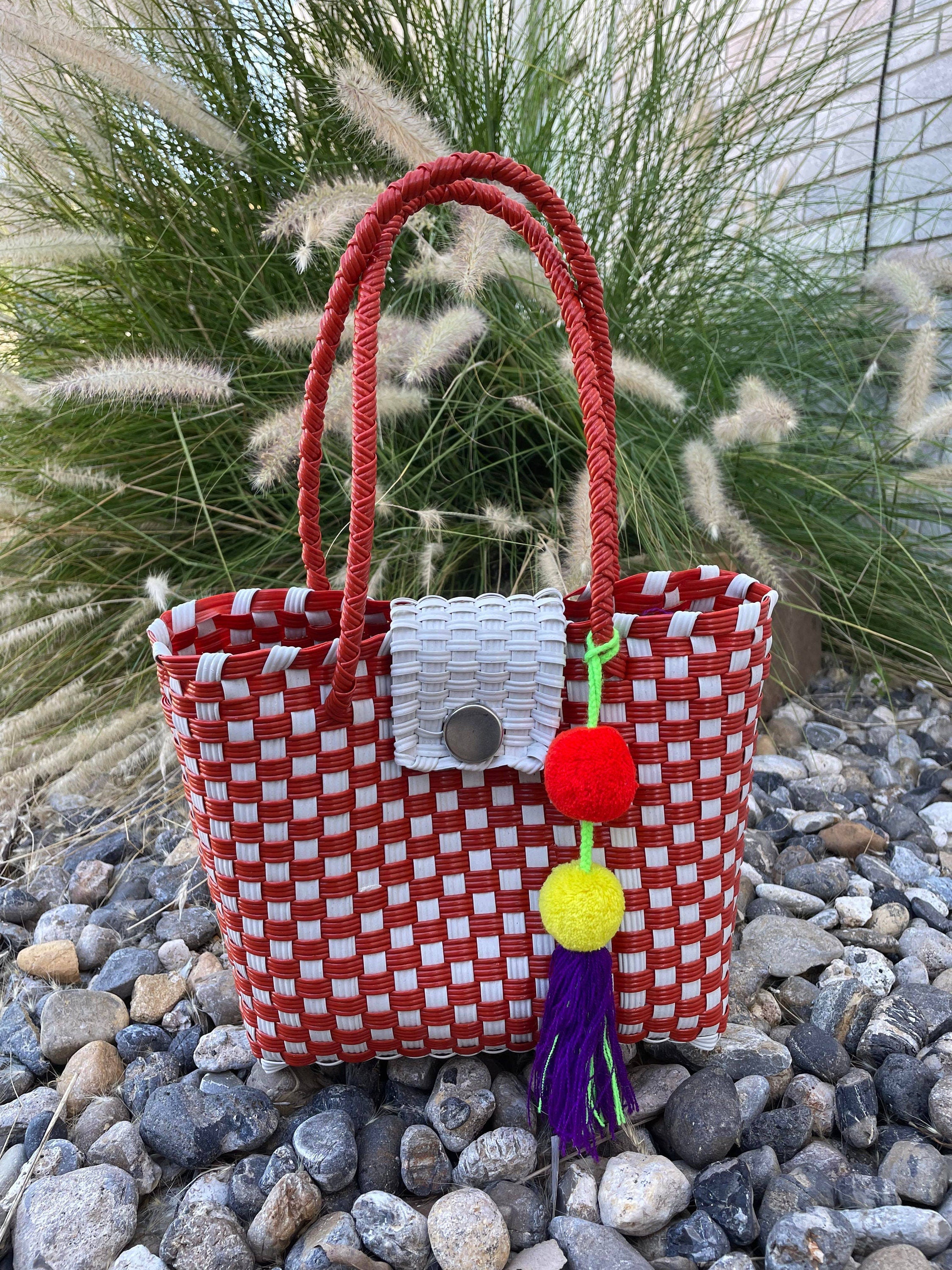 Handwoven Recycled Plastic Lunch Bag - Artisan Made Bag from Chiapas, Mexico