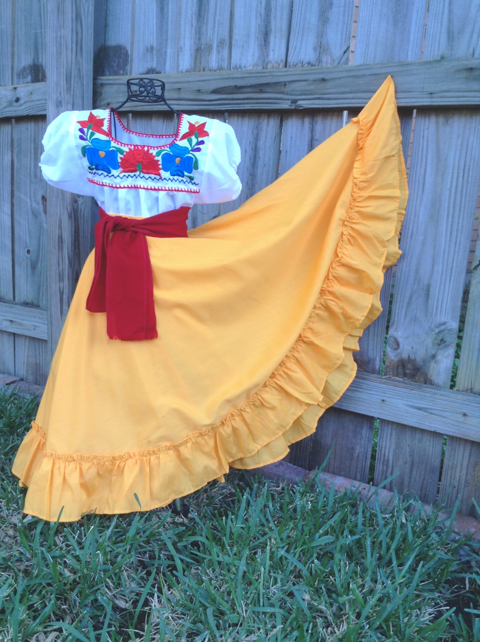 Image of Girls Mexican Skirt - Traditional Folklorico Skirt