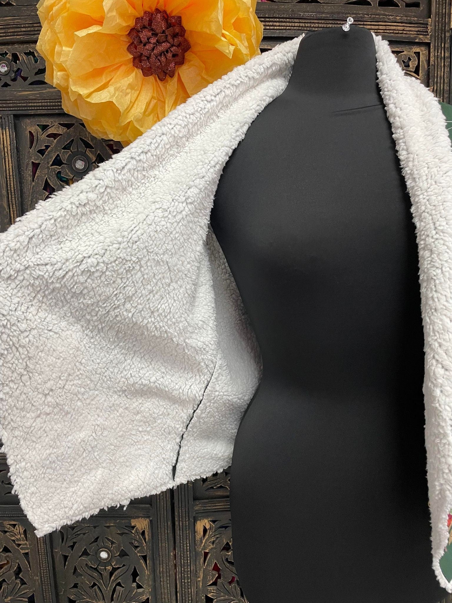 Mexican Embroidered Wool Vest - Hand Woven Artisanal One Size Fits S - Large