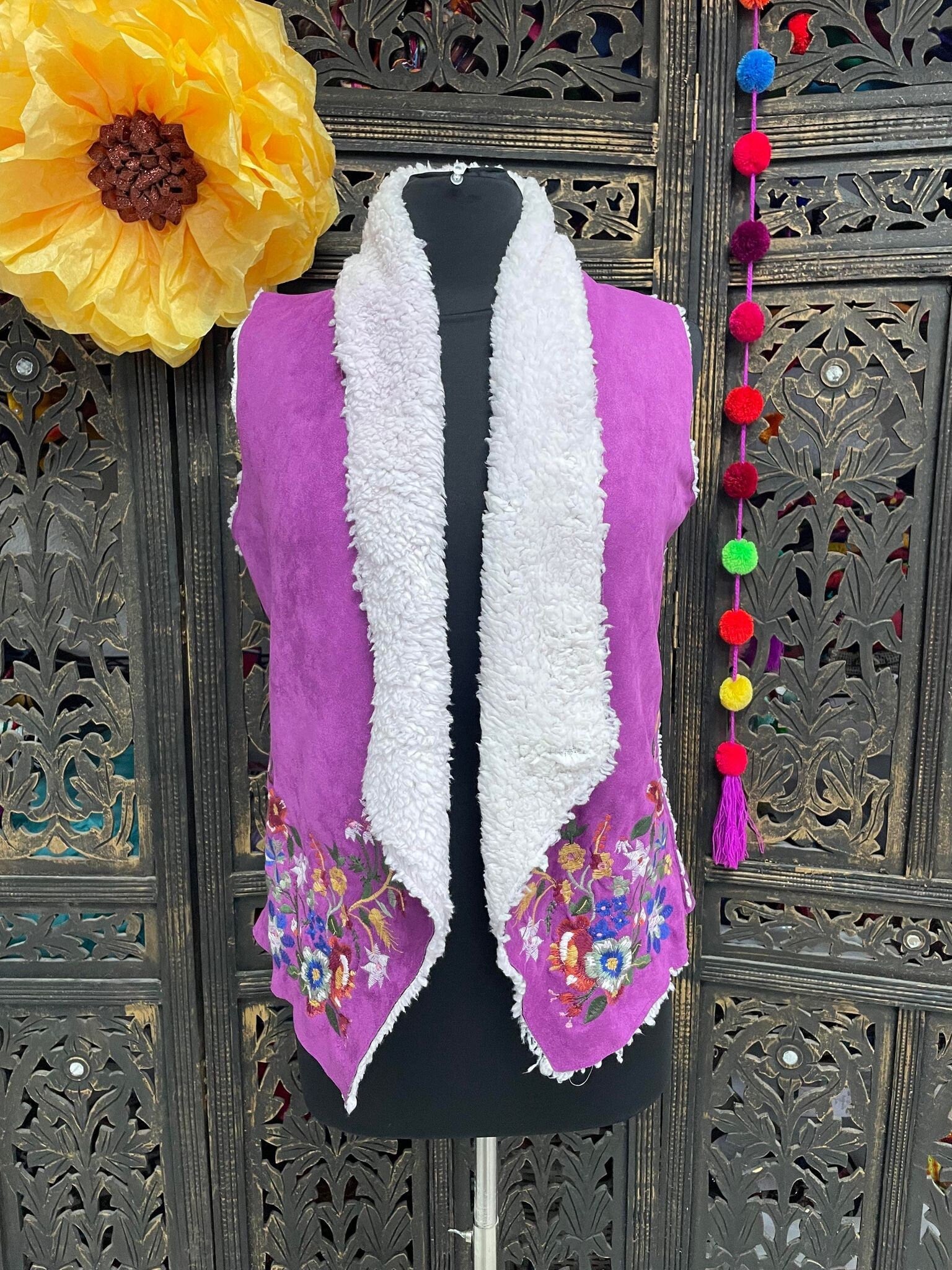 Image of Mexican Embroidered Wool Vest - Hand Woven Artisanal One Size Fits S - Large