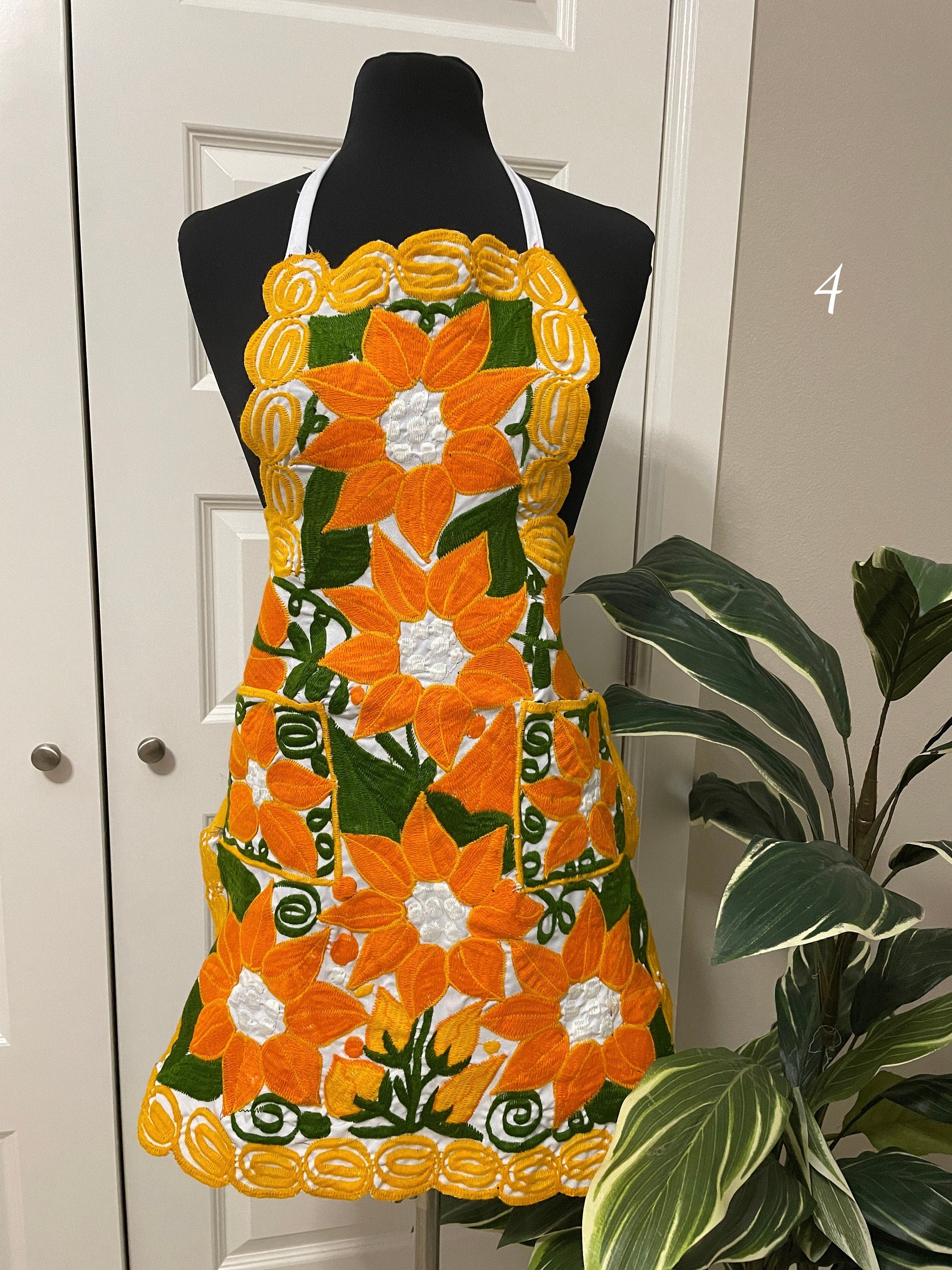 Image of Beautiful Chiapas Embroidered Apron - Artisanal Aprons