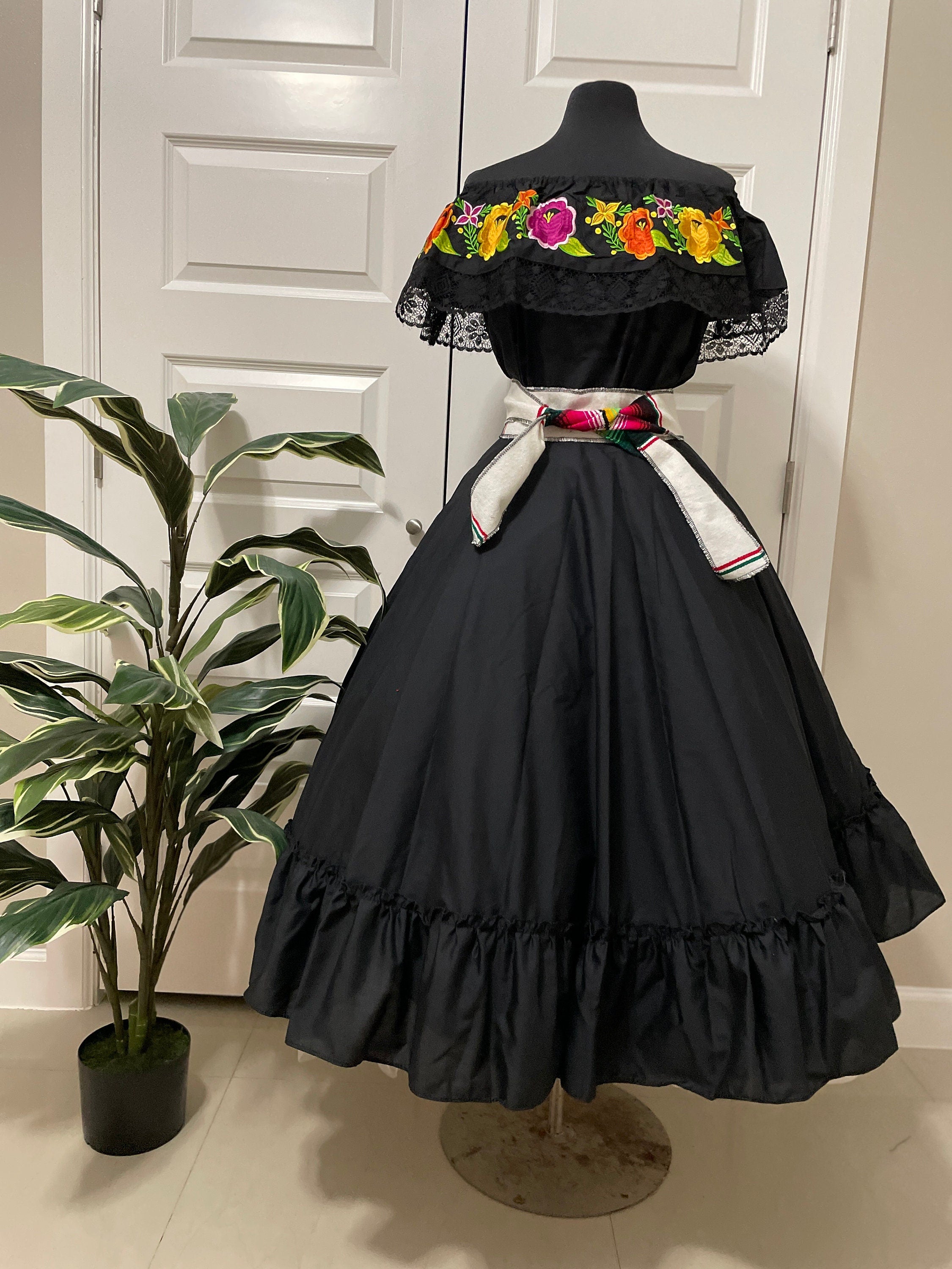 Image of Mexican Folklorico Dance Costume - Elena Outfit for Cinco de Mayo Celebration - Handmade Women's Outfit