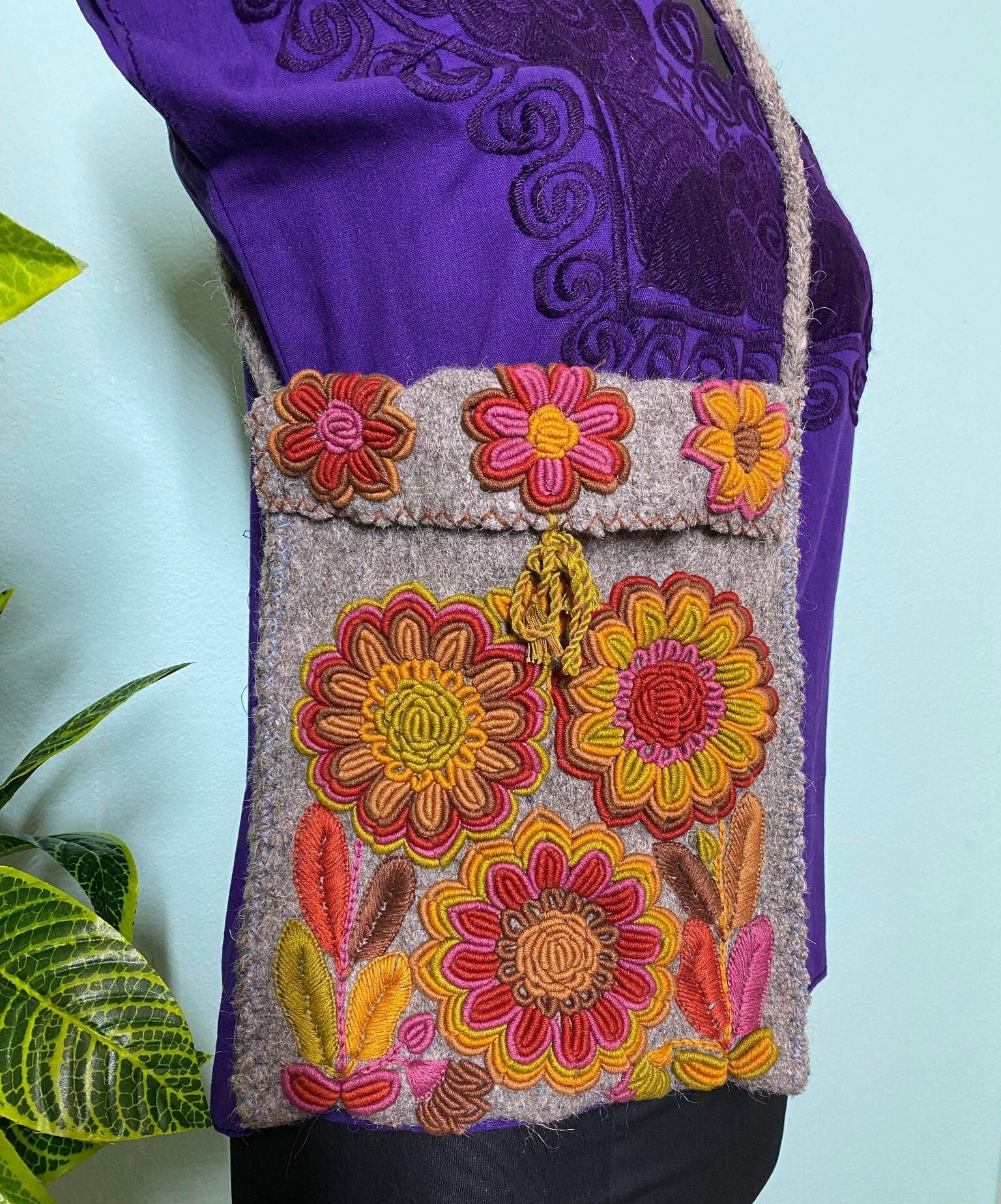 Image of Gorgeous Hand Woven Mexican Floral Crossbody - Hand Crafted Messenger Bag - Made in Chiapas, Mexico
