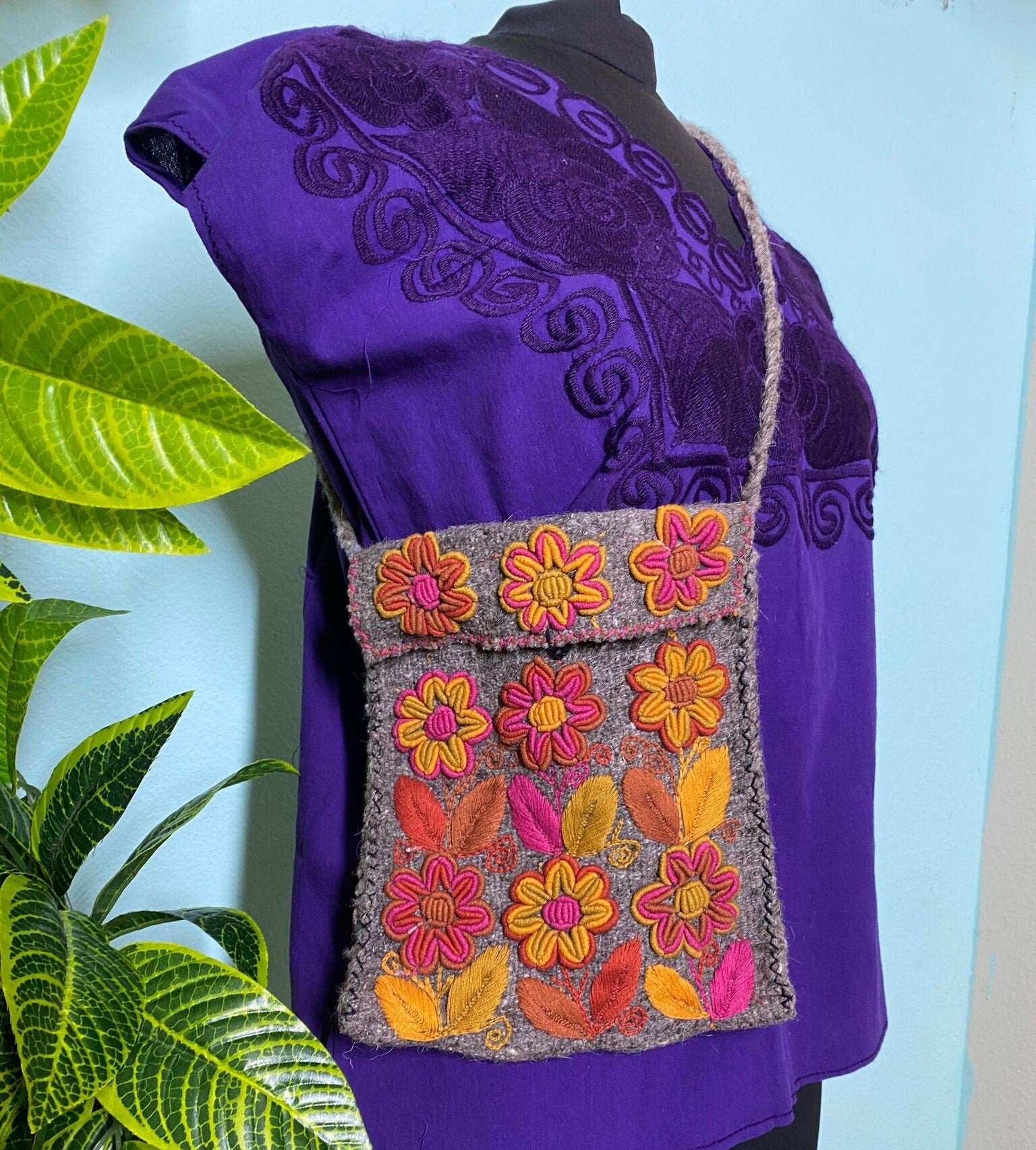 Image of Gorgeous Hand Woven Mexican Floral Crossbody - Hand Crafted Messenger Bag - Made in Chiapas, Mexico