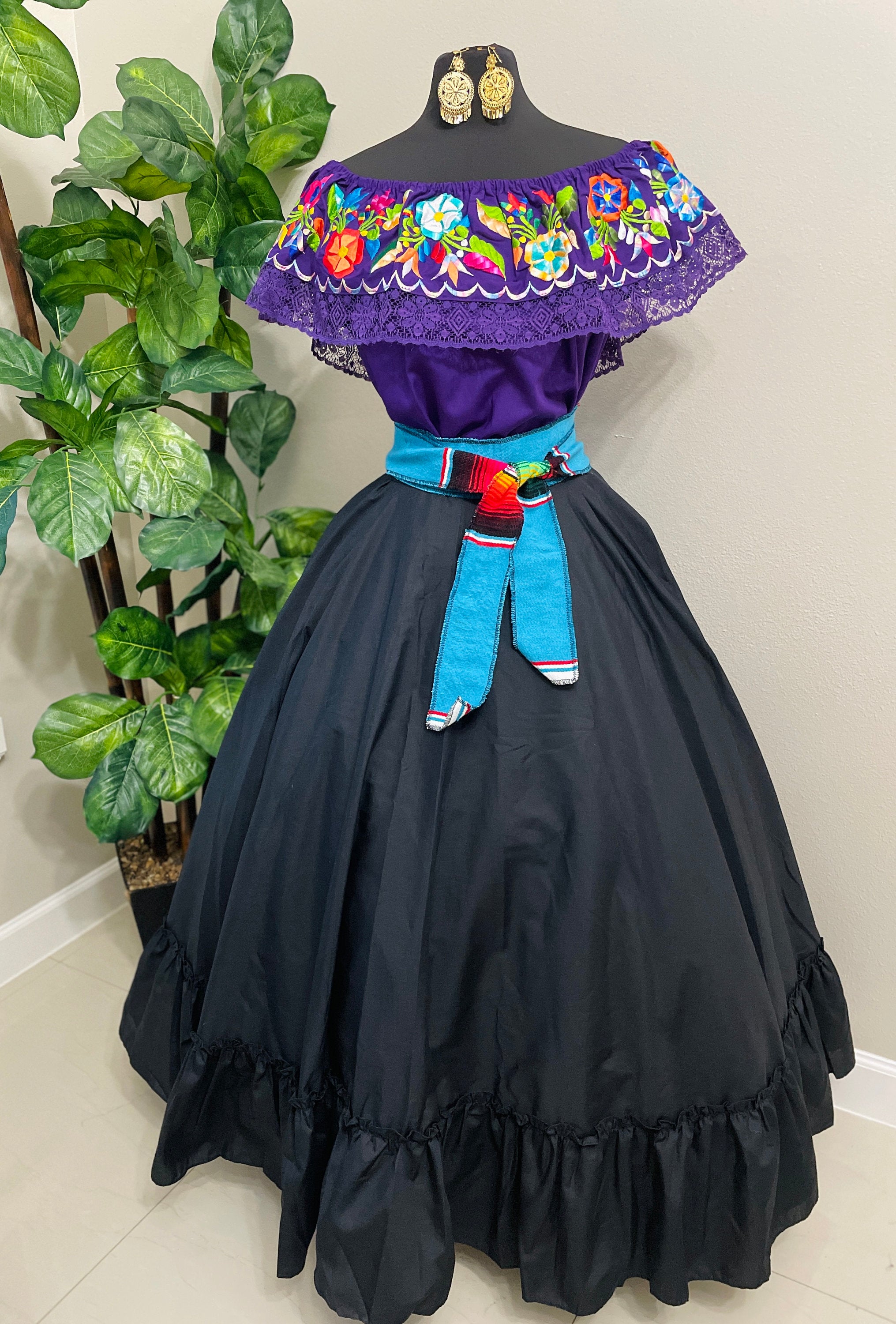 Image of Mexican Folklorico Dance Costume - Elena Outfit for Cinco de Mayo Celebration - Handmade Women's Outfit