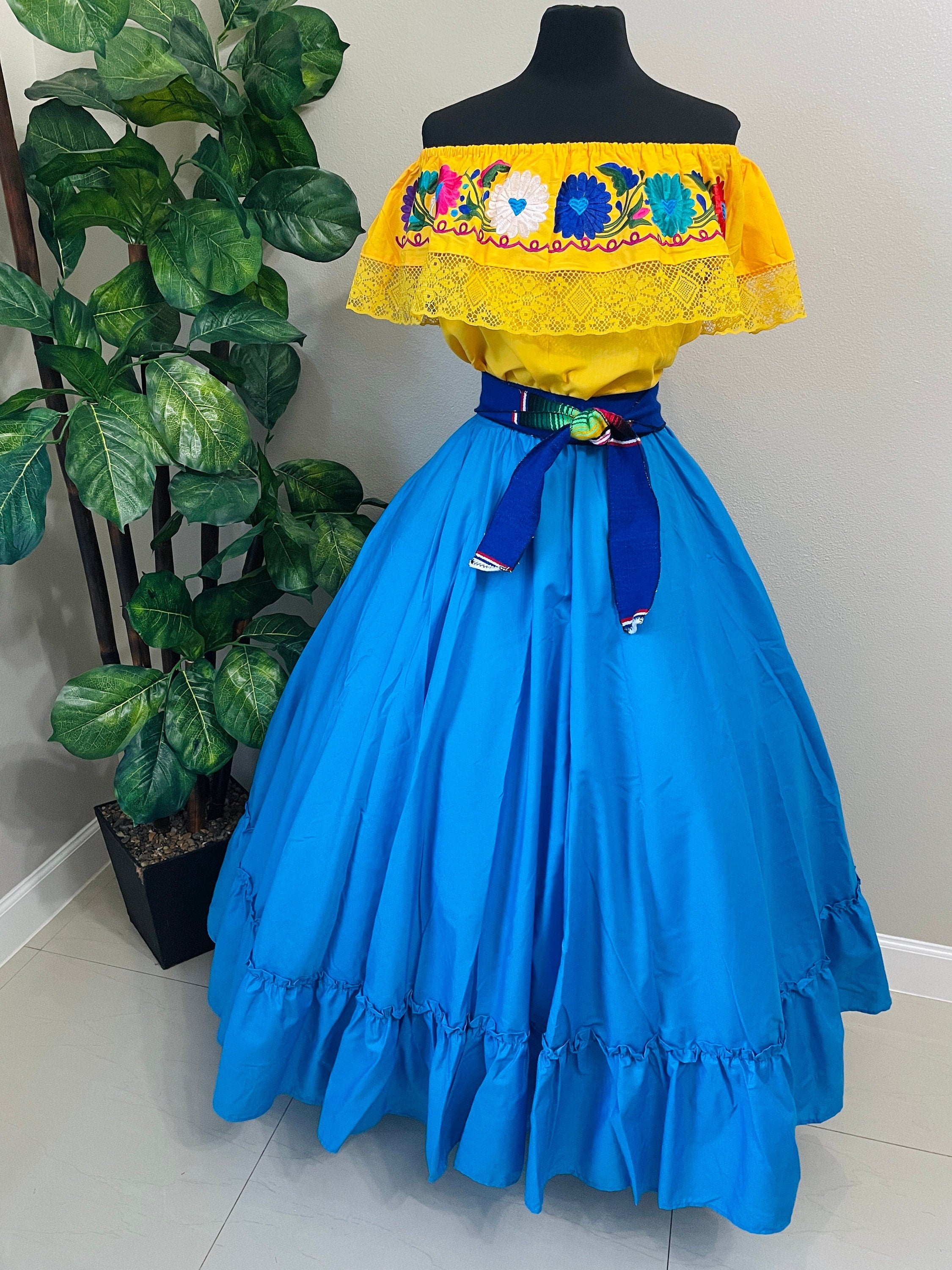 Image of Women's Folklorico 3 piece Outfit, Dance Outfit, Elena Outfit, Halloween Custome, Mexican Culture Costume, Cinco de Mayo - Handmade Women
