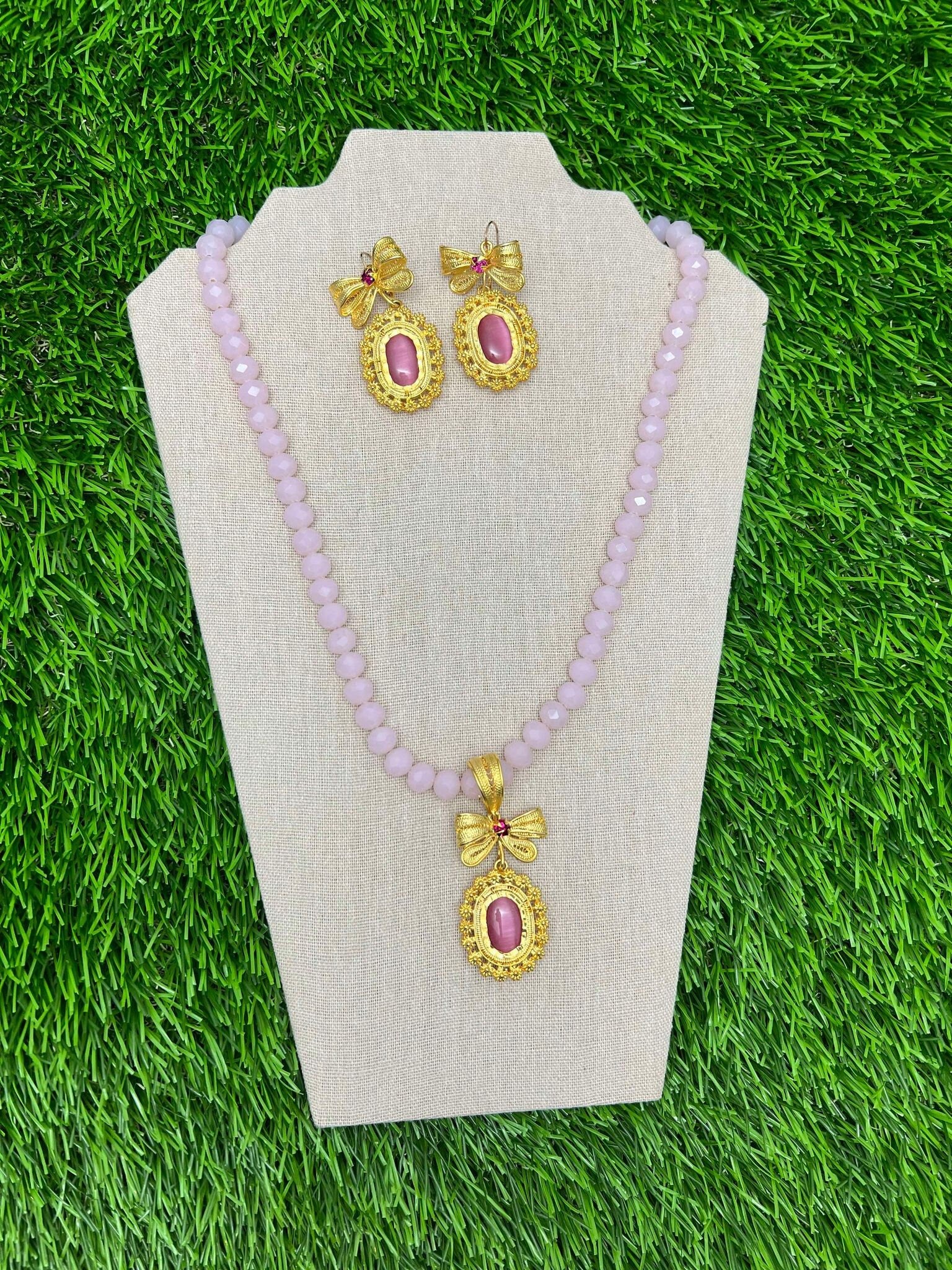 Image of Beautiful Handmade Artisanal Gold Plated Filigree Jewelry Set - Beaded Necklace - Mexican Style Jewelry