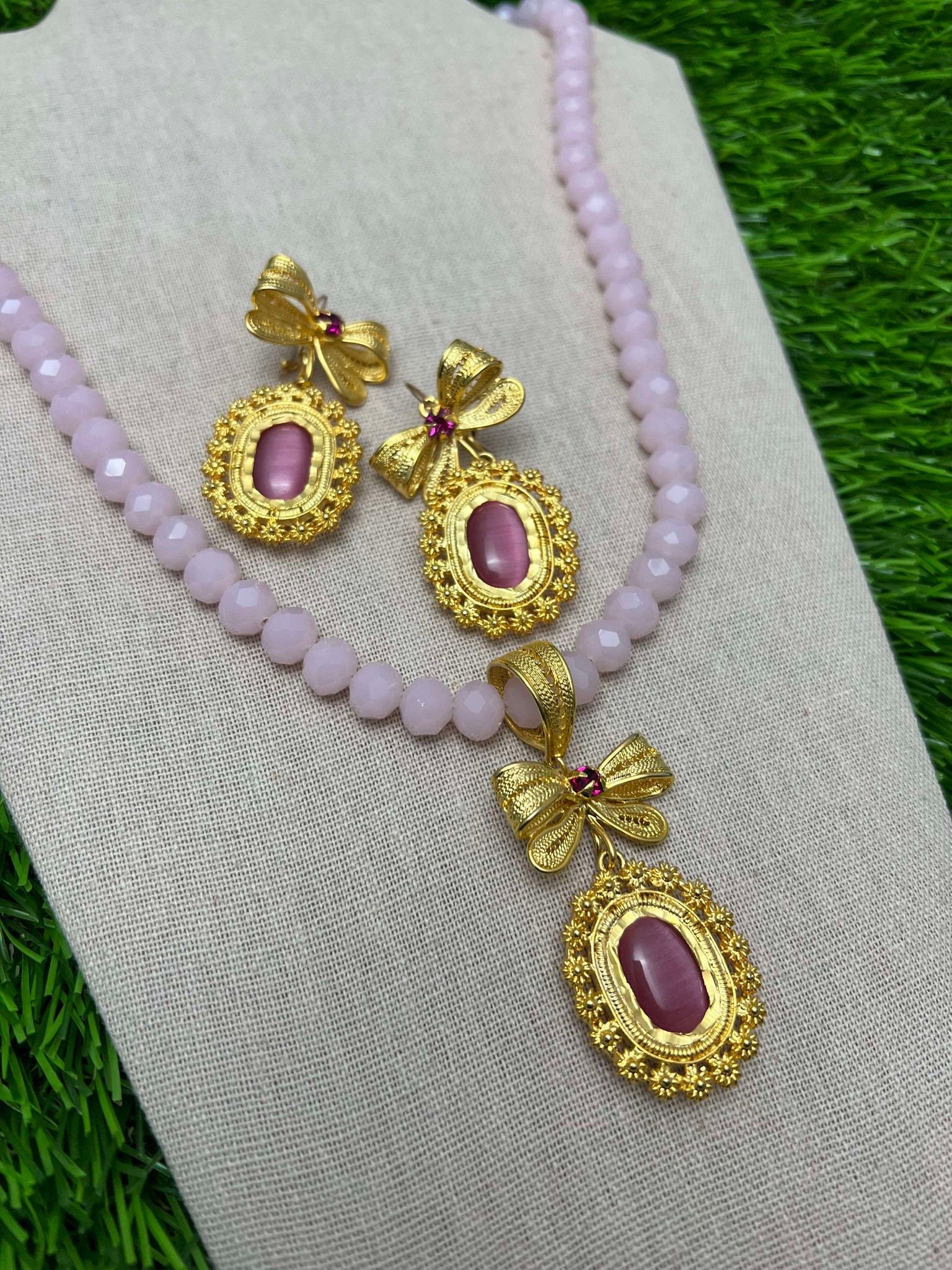 Image of Beautiful Handmade Artisanal Gold Plated Filigree Jewelry Set - Beaded Necklace - Mexican Style Jewelry