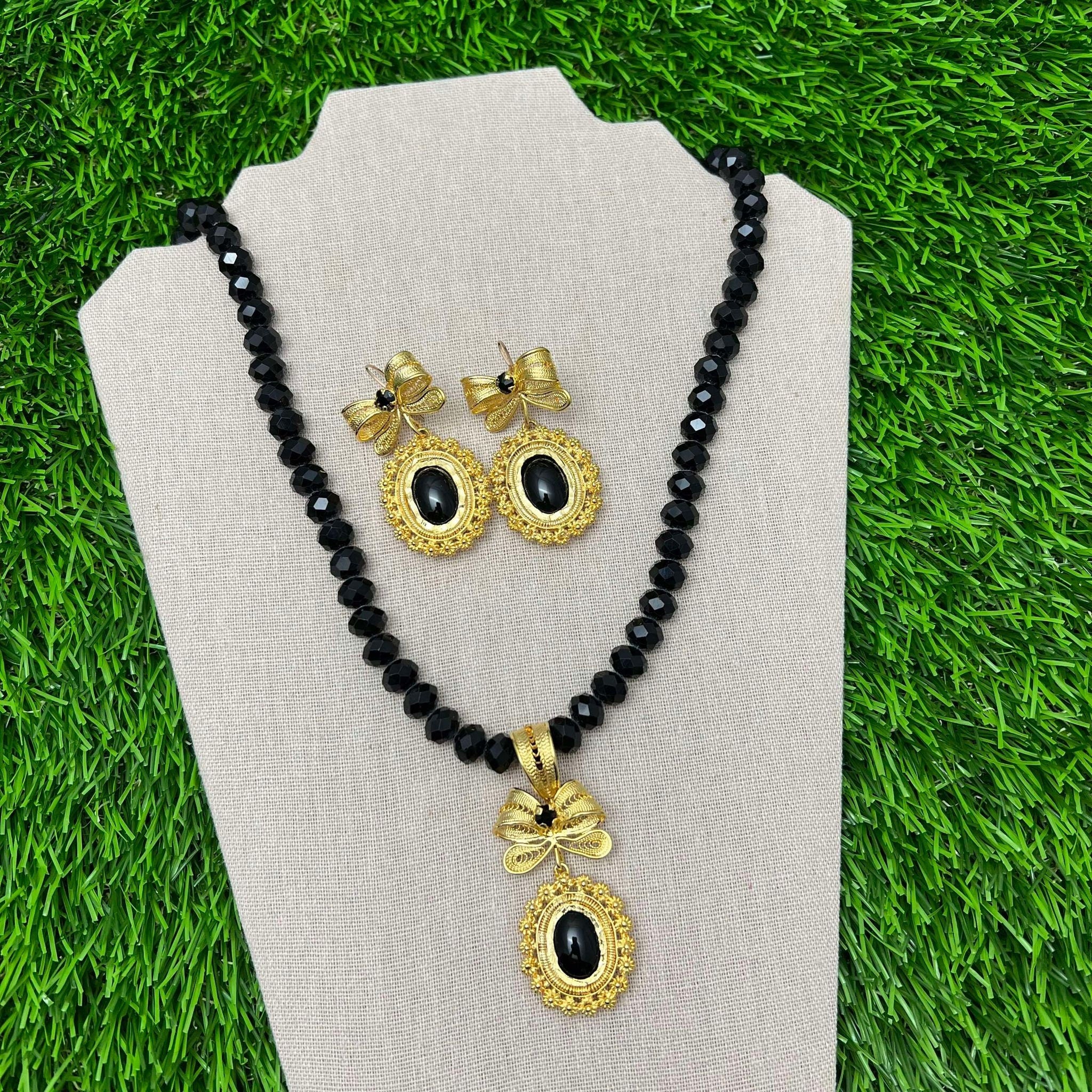 Image of Beautiful Handmade Artisanal Gold Plated Filigree Jewelry Set - Beaded Necklace - Mexican Style Jewelry