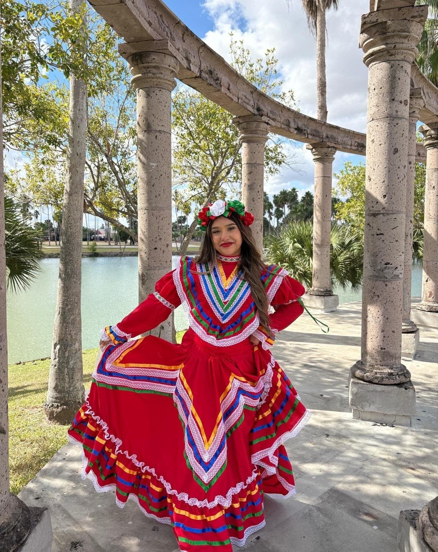 Image of Beautiful Women's Jalisco Outfit - Mexican Culture Costume - Handmade Outfit