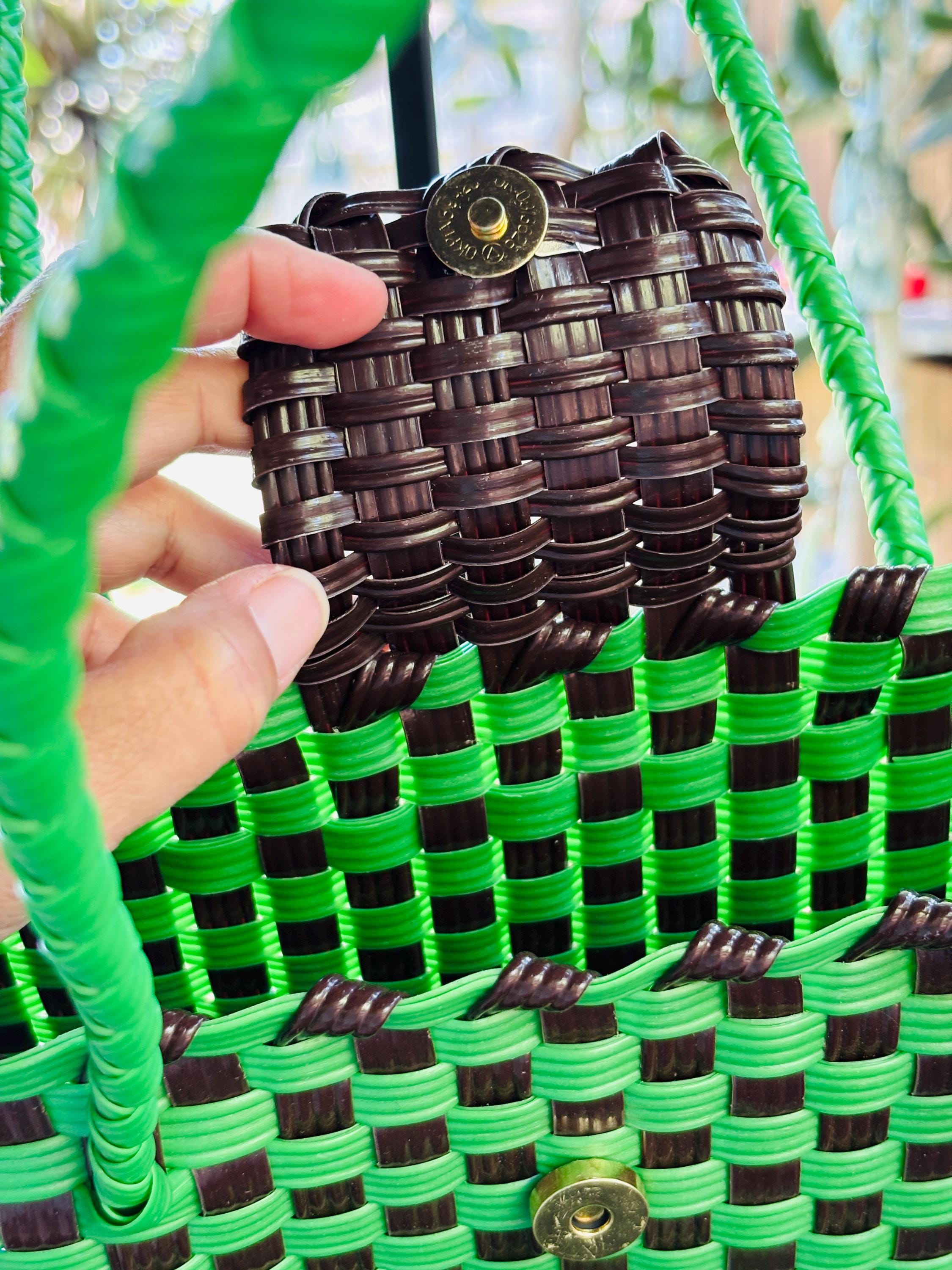 Handwoven Recycled Plastic Lunch Bag - Artisan Made Bag from Chiapas, Mexico