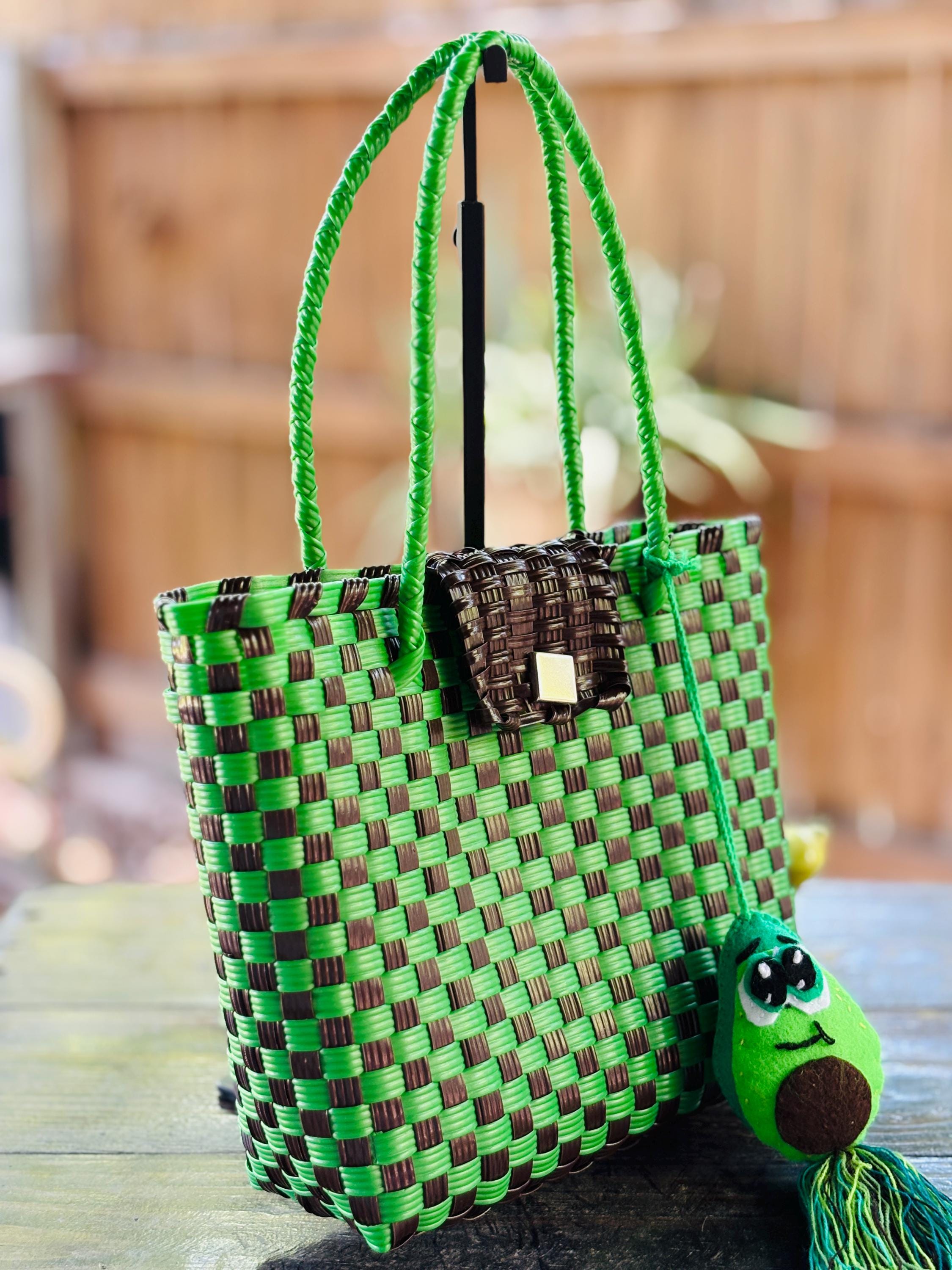 Image of Handwoven Recycled Plastic Lunch Bag - Artisan Made Bag from Chiapas, Mexico
