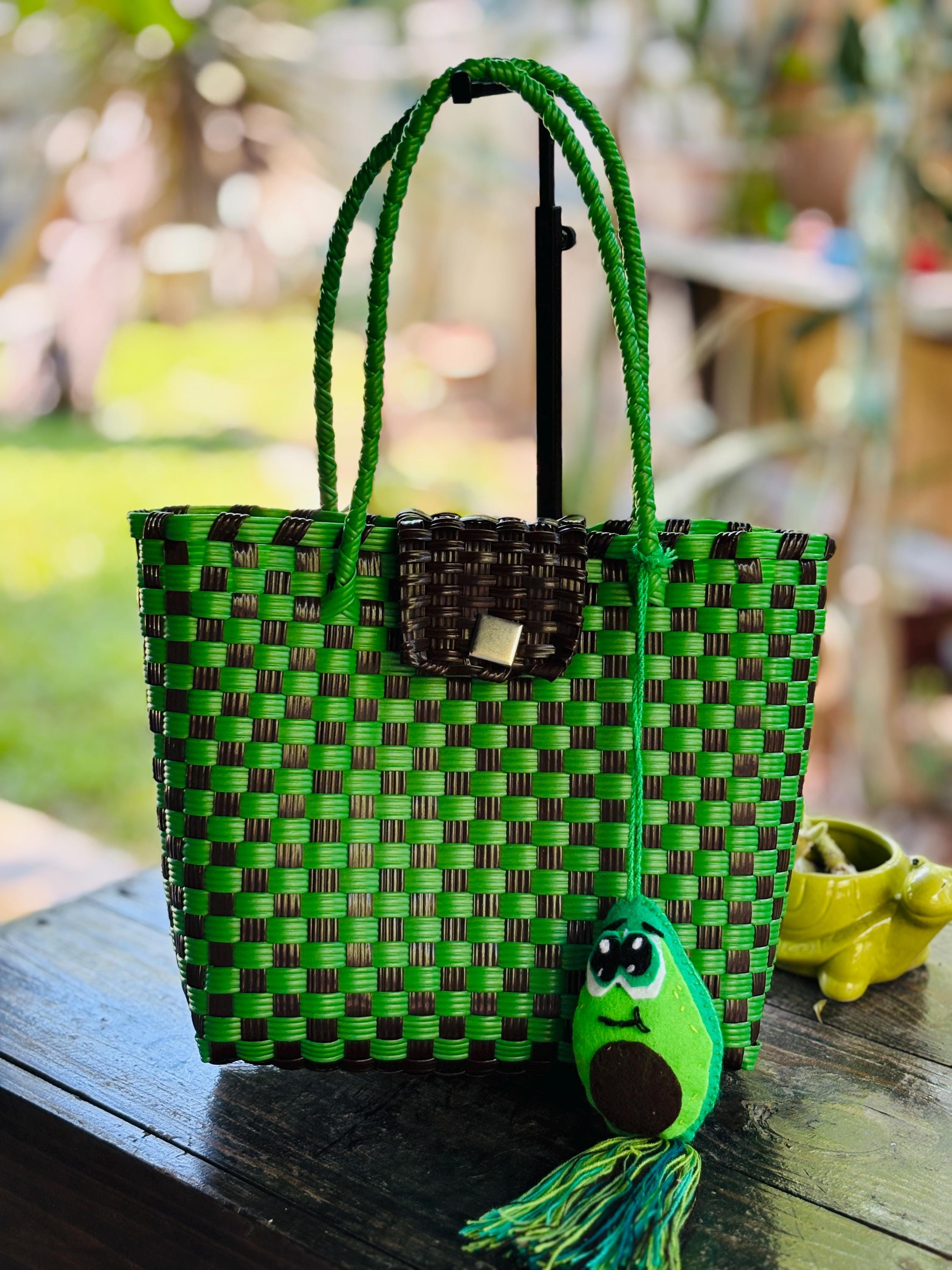 Image of Handwoven Recycled Plastic Lunch Bag - Artisan Made Bag from Chiapas, Mexico